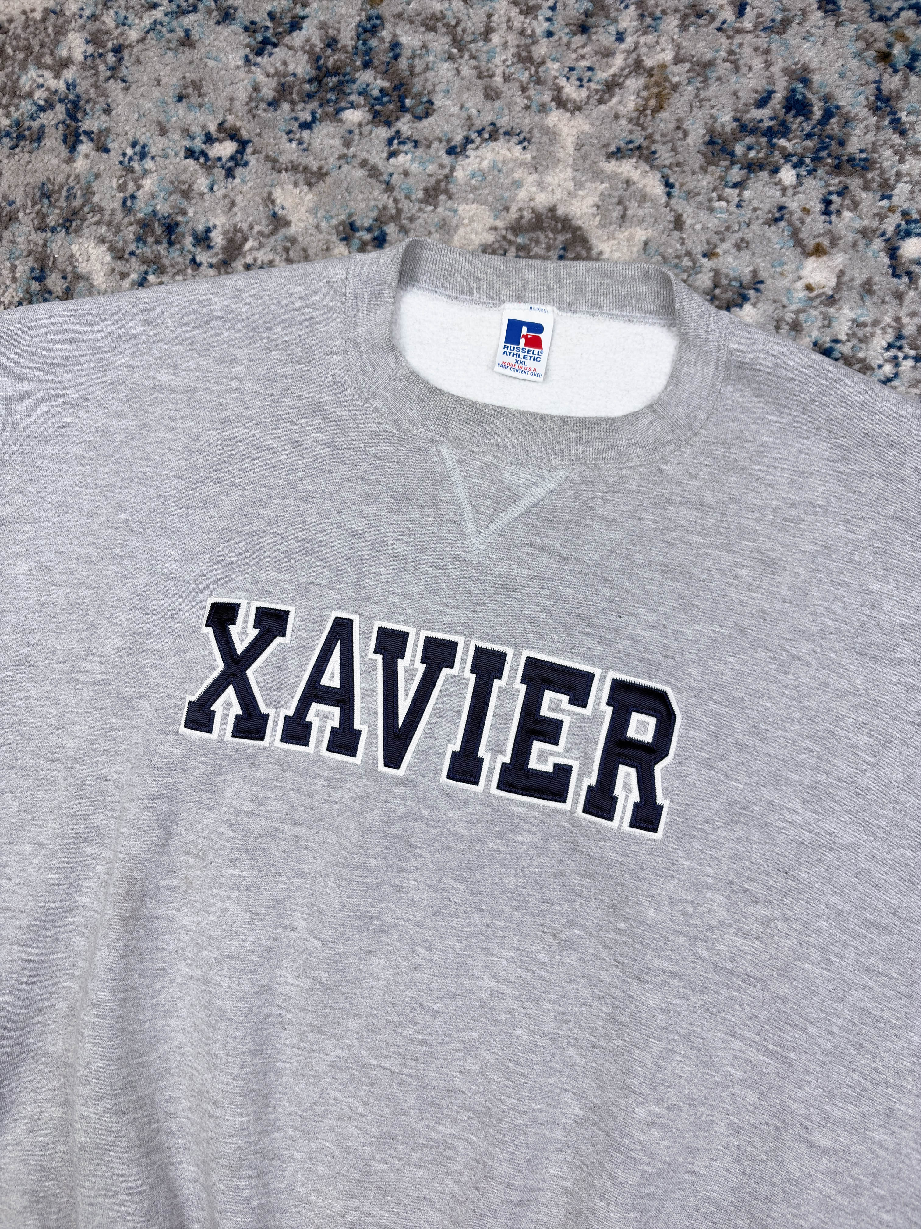 Vintage 90s Xavier University NCAA Embroidered Spellout Sweatshirt Size 2XL