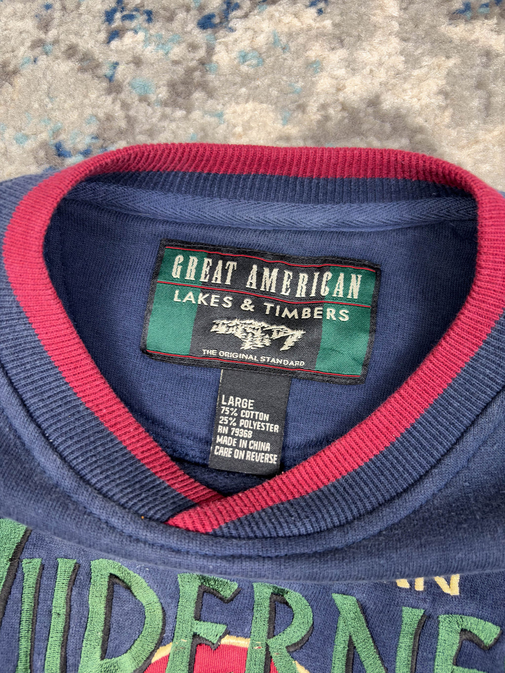 Vintage American Wilderness Embroidered Duck Graphic Sweatshirt Size Large