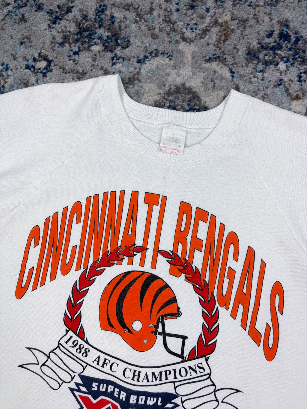 Vintage 1988 Cincinnati Bengals NFL Helmet Graphic Football Sweatshirt Size XL