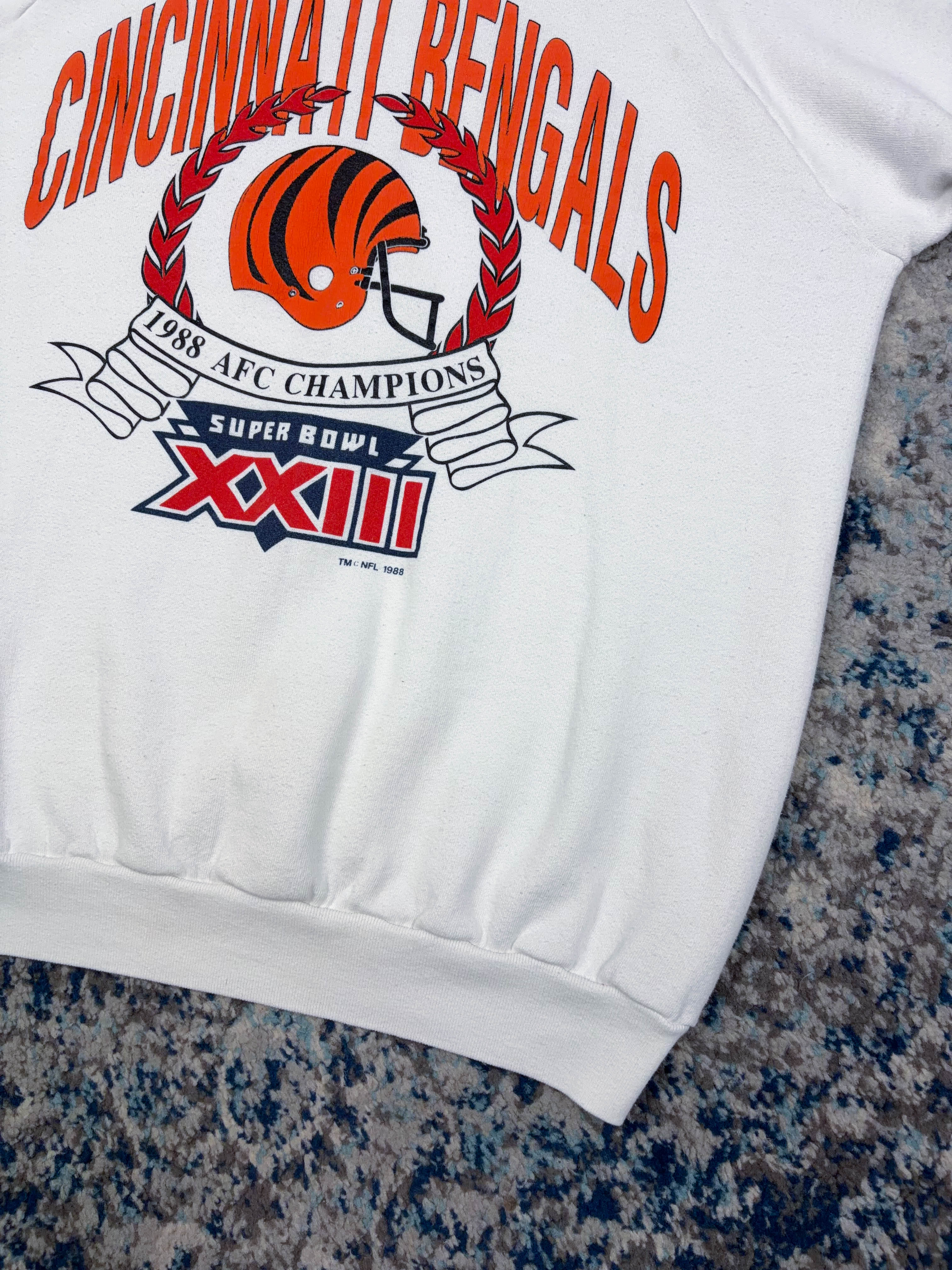Vintage 1988 Cincinnati Bengals NFL Helmet Graphic Football Sweatshirt Size XL