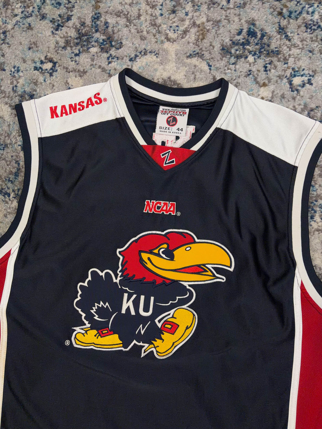 Vintage Kansas Jayhawks NCAA Embroidered Logo Basketball Jersey Size Large