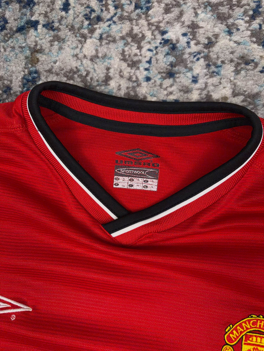 Vintage 2004 Manchester United Home Umbro Soccer Jersey Size XL