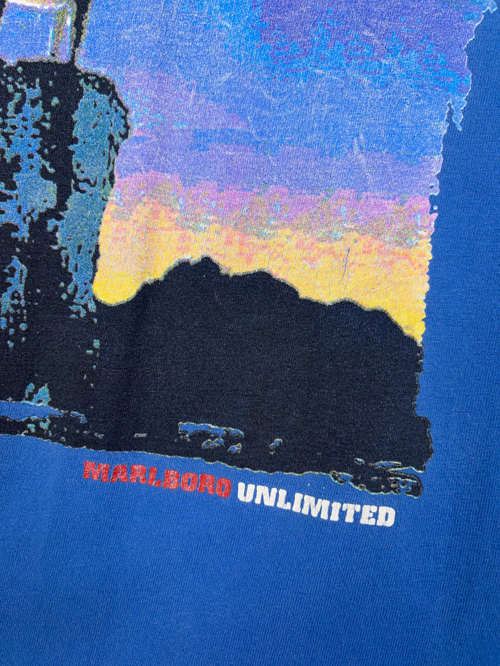 Vintage Marlboro Unlimited Wolf Landscape Nature Graphic T-Shirt Size XL
