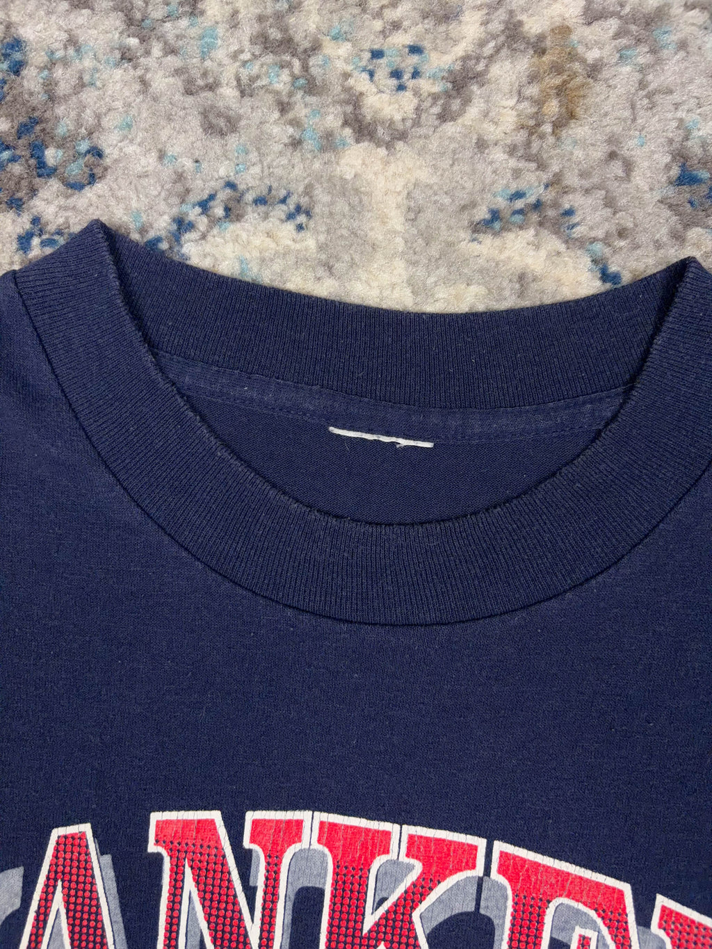 Vintage 1992 New York Yankees MLB Arc Spellout Graphic T-Shirt Size Medium
