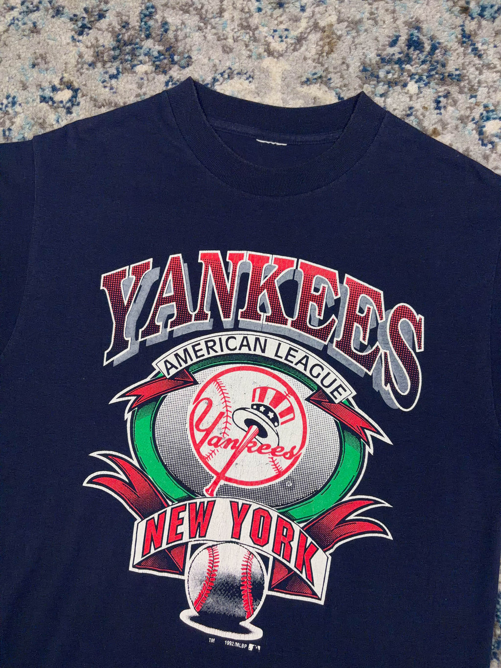 Vintage 1992 New York Yankees MLB Arc Spellout Graphic T-Shirt Size Medium