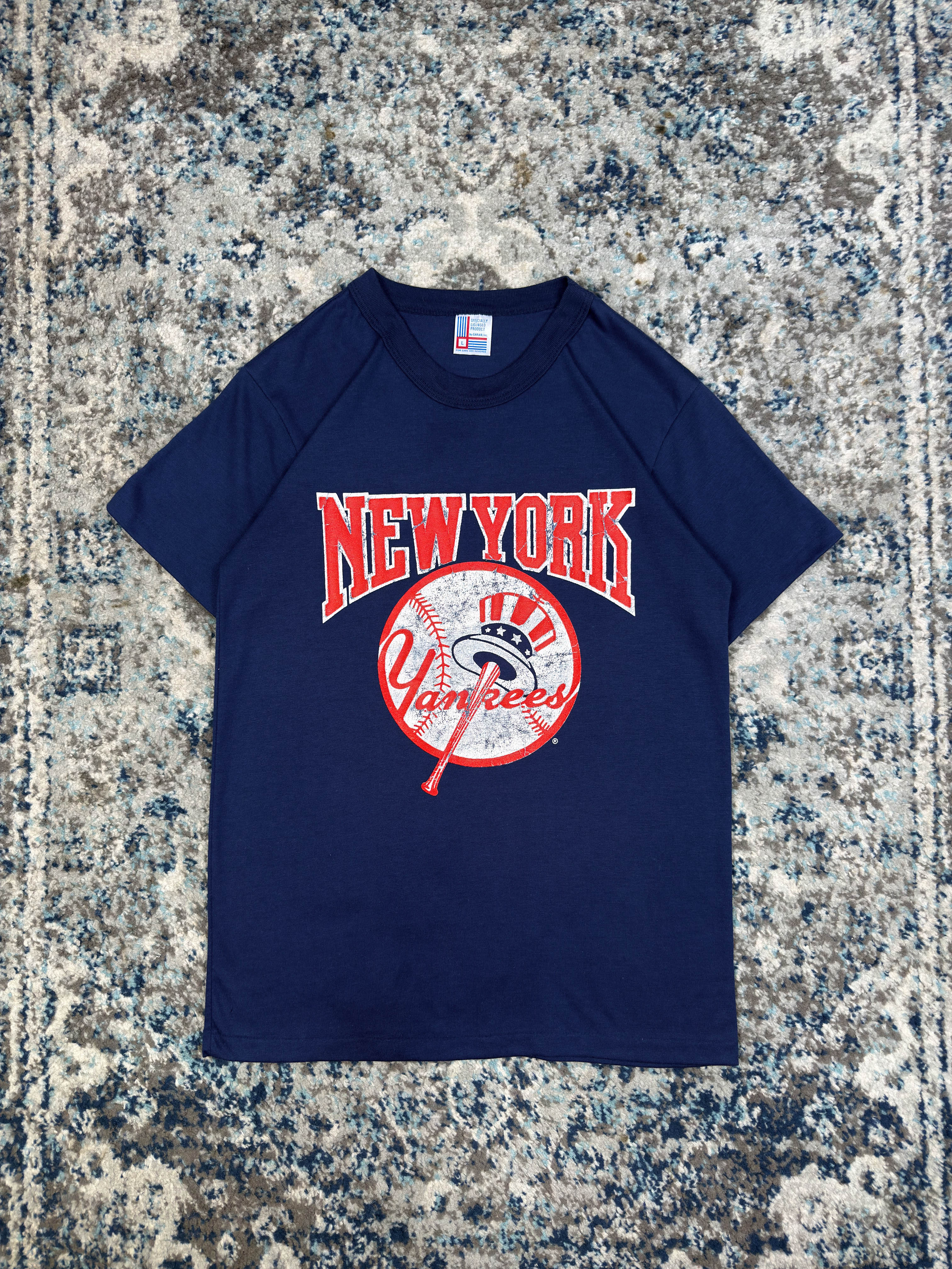 Vintage 90s New York Yankees MLB Spellout Logo T-Shirt Size Large