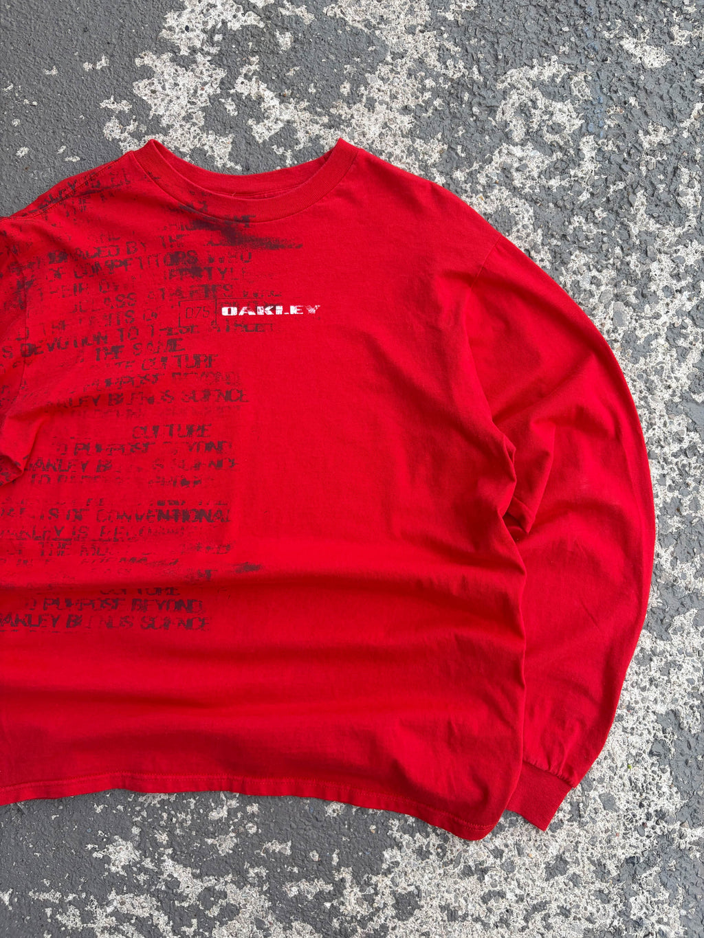 Y2K Oakley Ink Bleed Script Graphic Long Sleeve T-Shirt Size Large