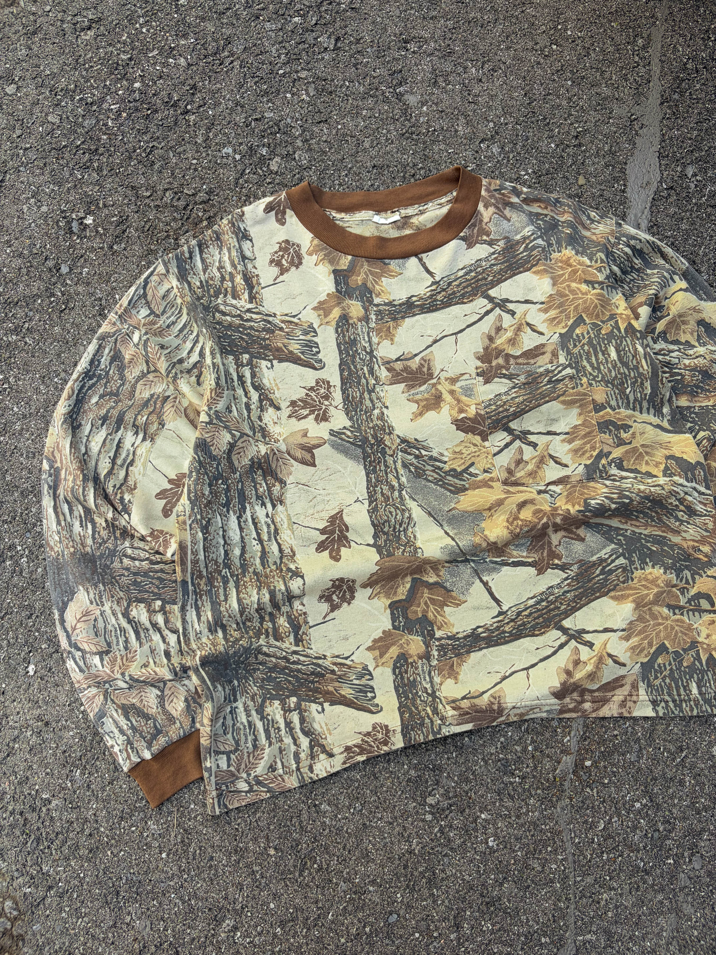Vintage Realtree Timber Camo Long Sleeve Hunting T-Shirt Size Large