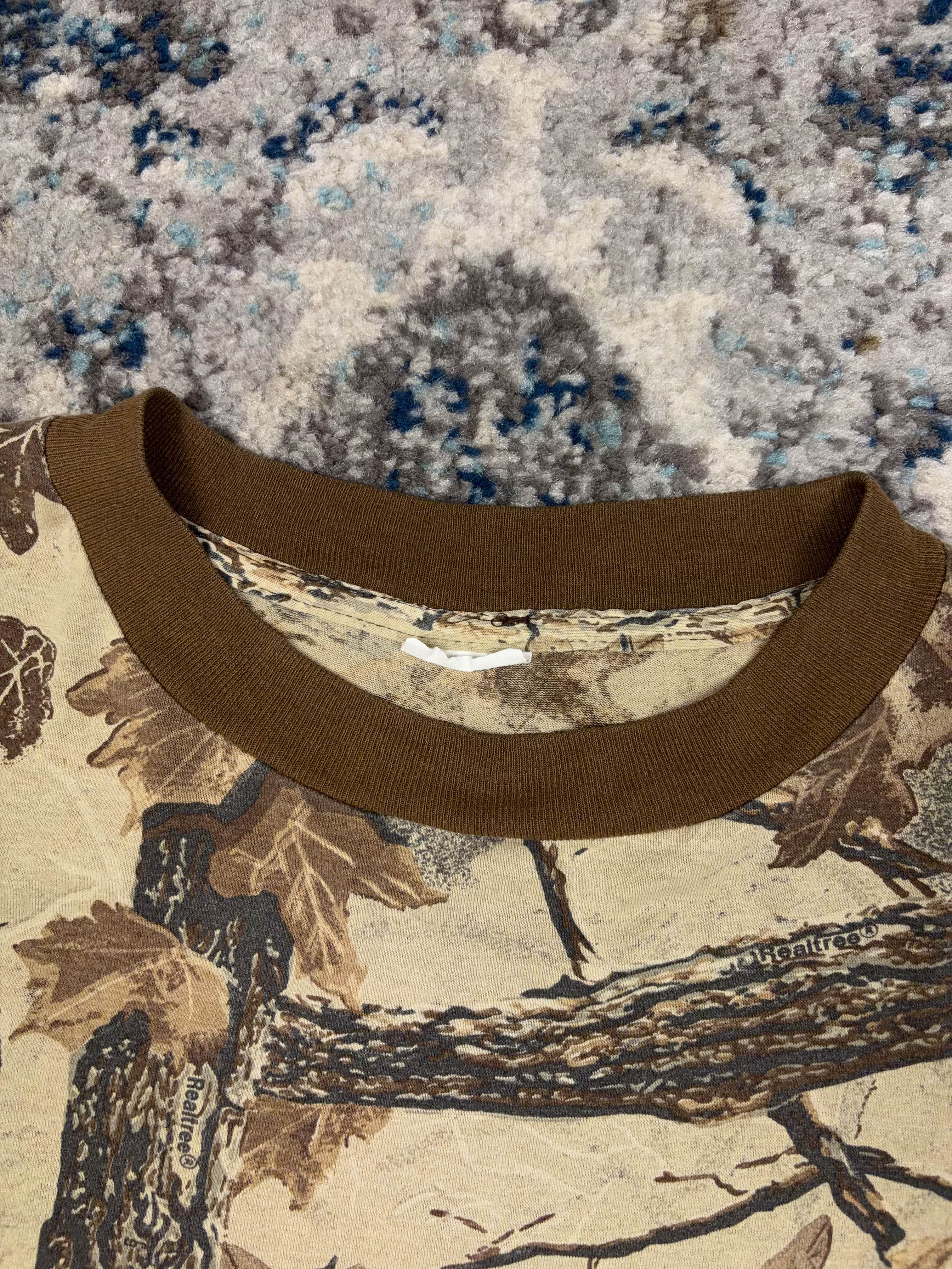Vintage Realtree Timber Camo Long Sleeve Hunting T-Shirt Size Large