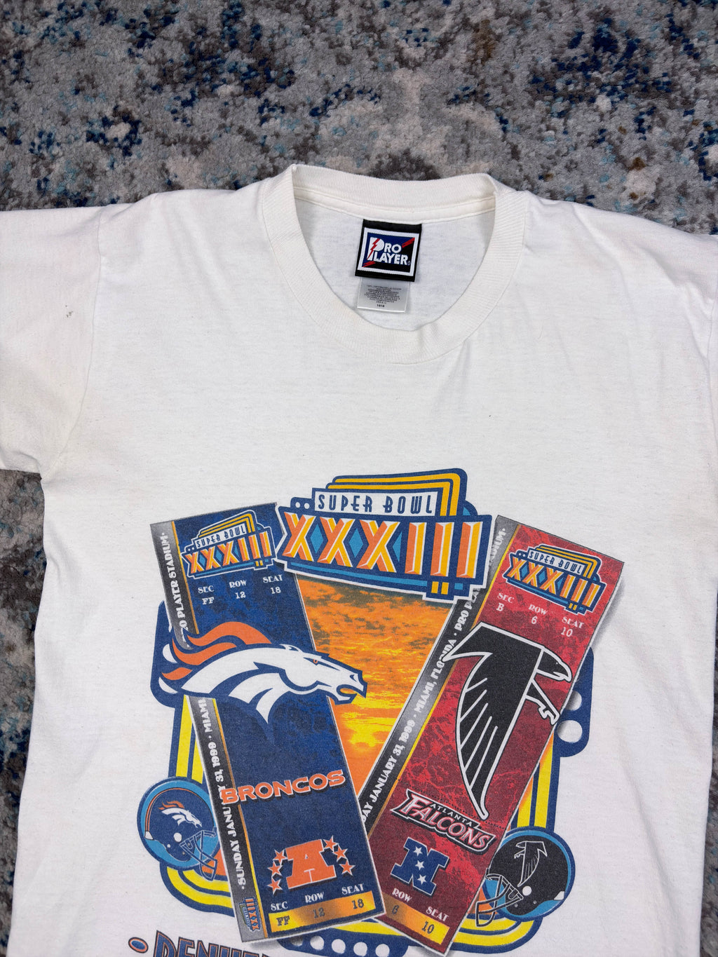 Vintage 1999 Broncos Vs Falcons NFL Super Bowl XXXIII T-Shirt Size YOUTH L