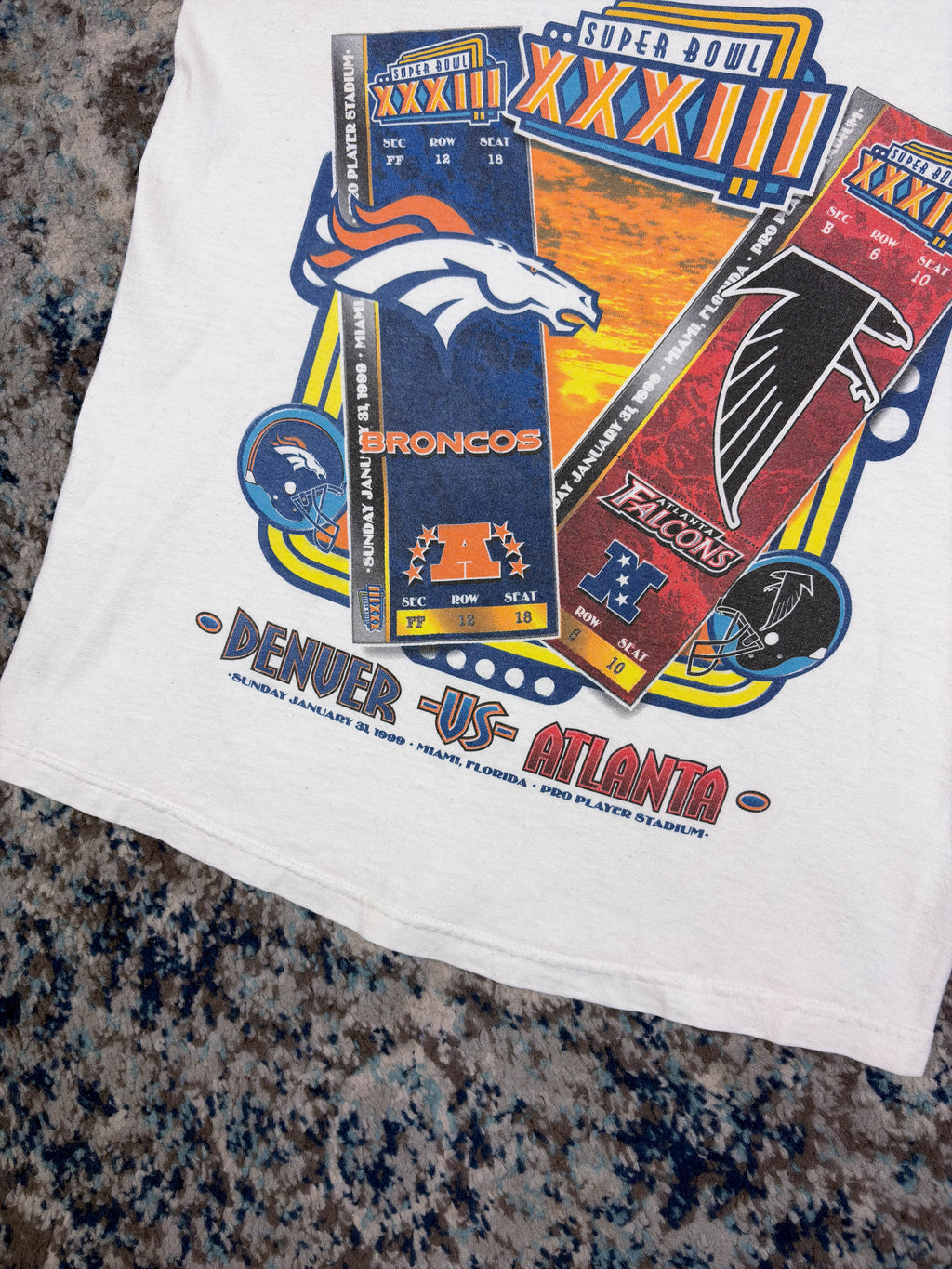 Vintage 1999 Broncos Vs Falcons NFL Super Bowl XXXIII T-Shirt Size YOUTH L