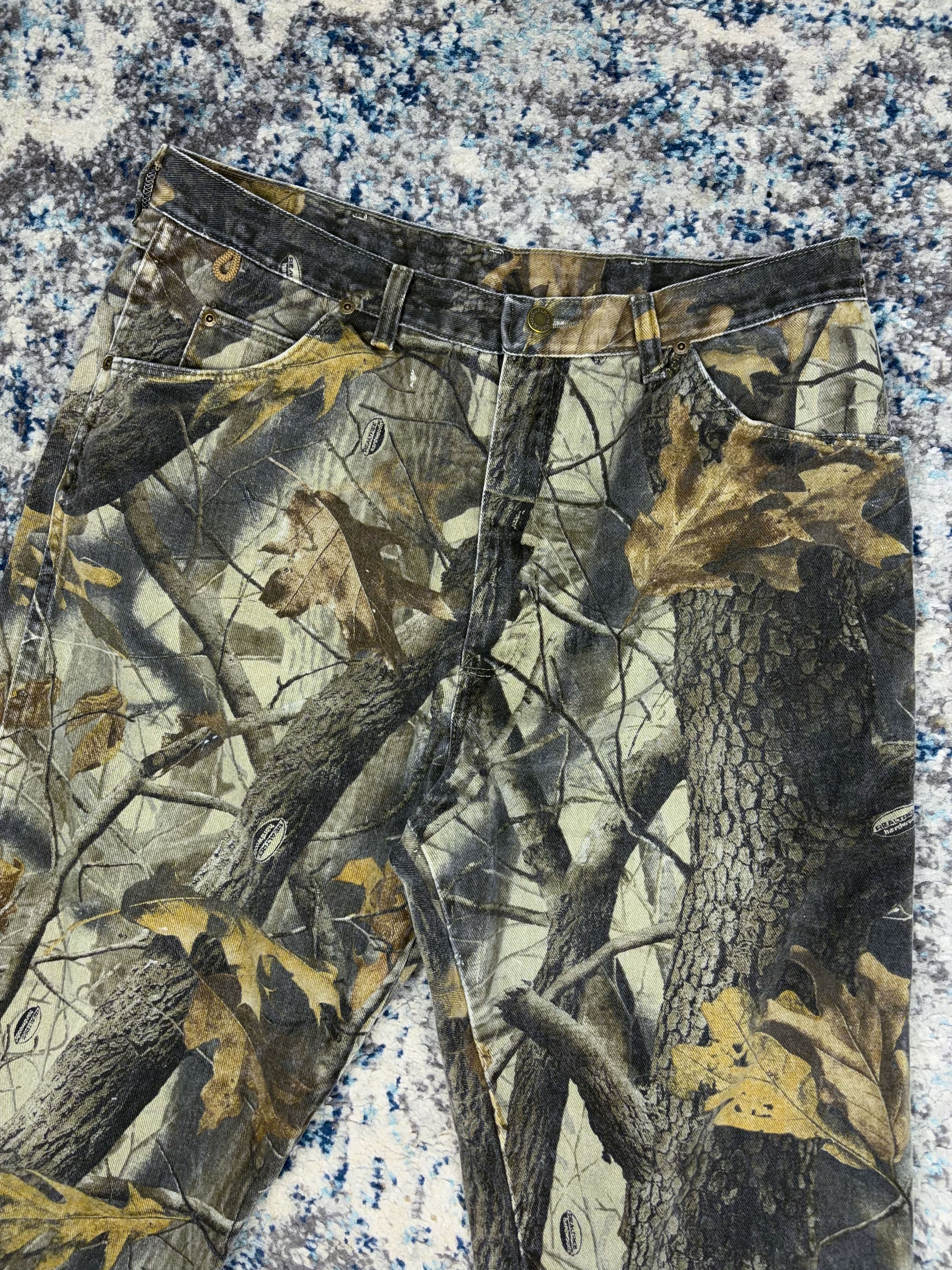 Vintage Wrangler Rugged Wear Realtree Hardwoods Camo Pants Size 35