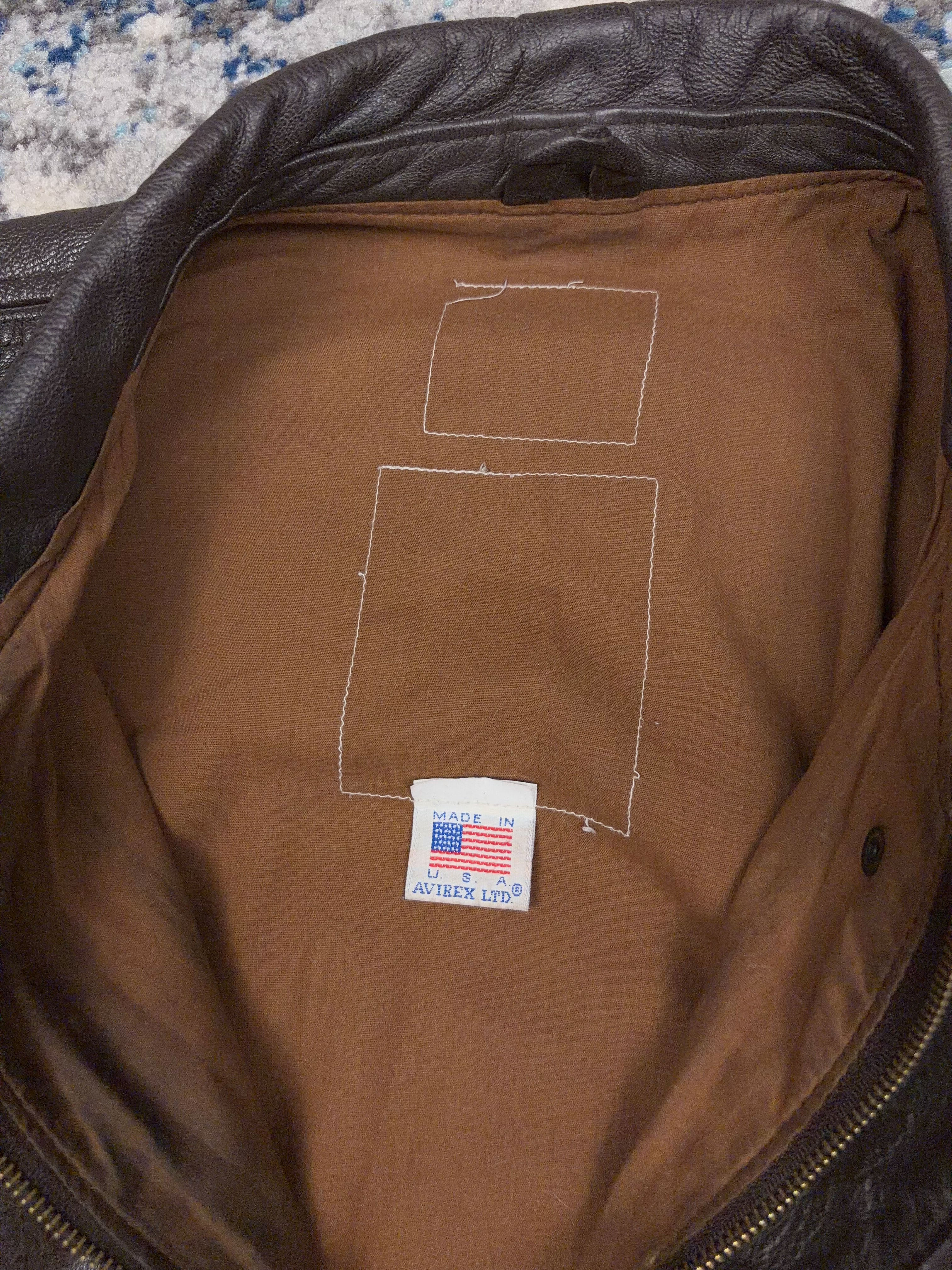 Vintage Y2K Avirex Full Zip Leather Bomber Jacket Size XL