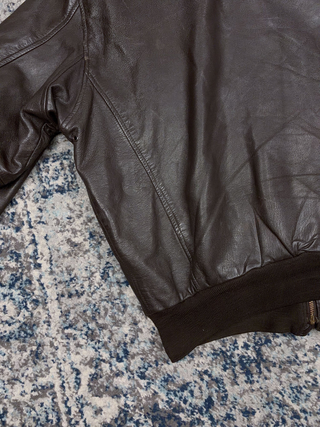Vintage Y2K Avirex Full Zip Leather Bomber Jacket Size XL