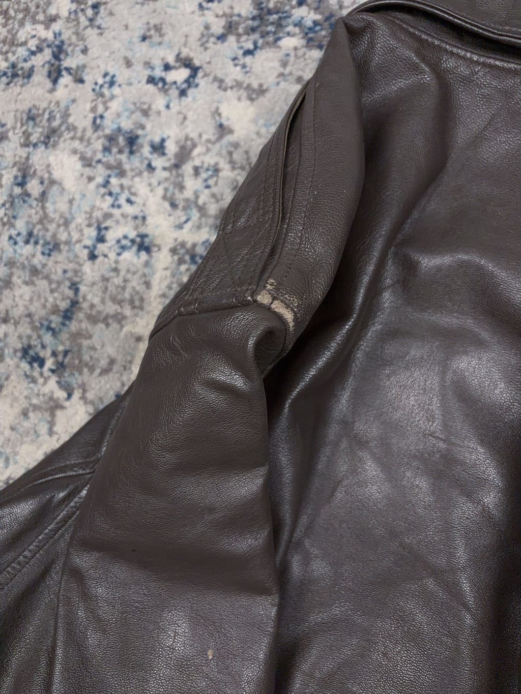 Vintage Y2K Avirex Full Zip Leather Bomber Jacket Size XL