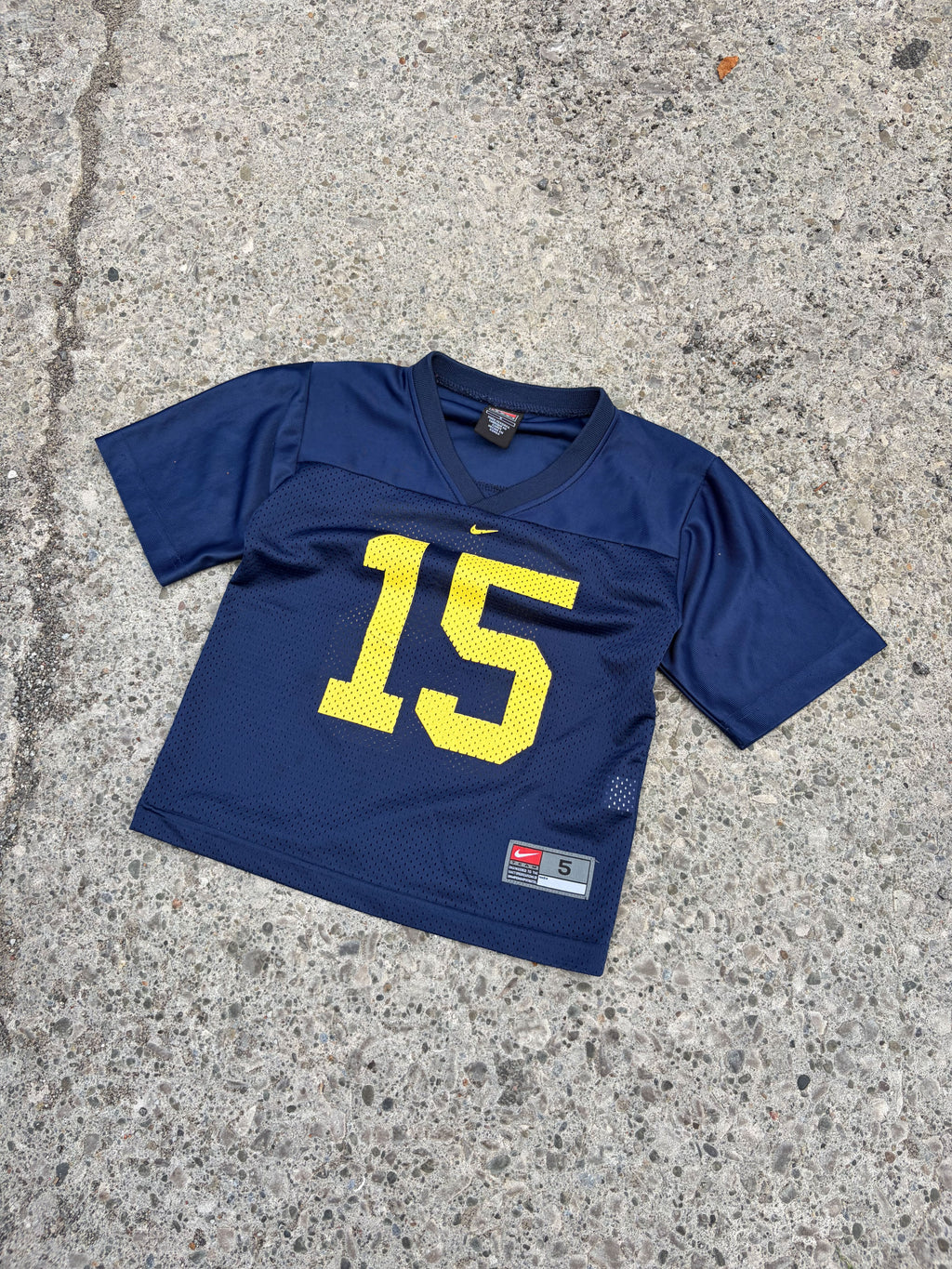 Vintage Michigan Wolverines #15 NCAA Nike Football Jersey Size YOUTH 5