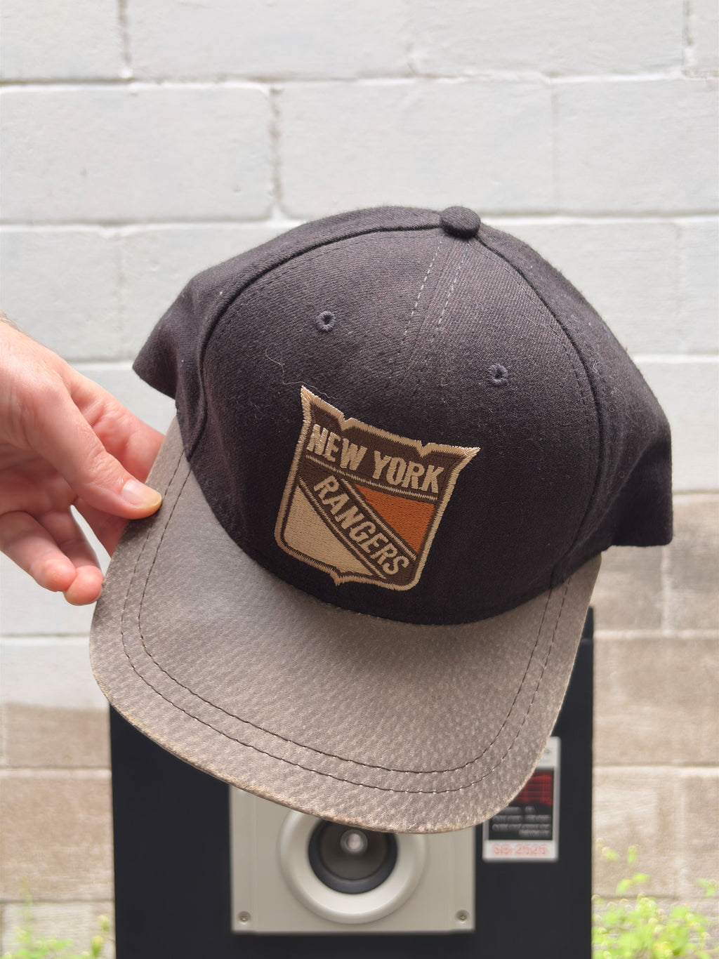 Vintage New York Rangers NHL Embroidered Logo Strapback Hat OSFA