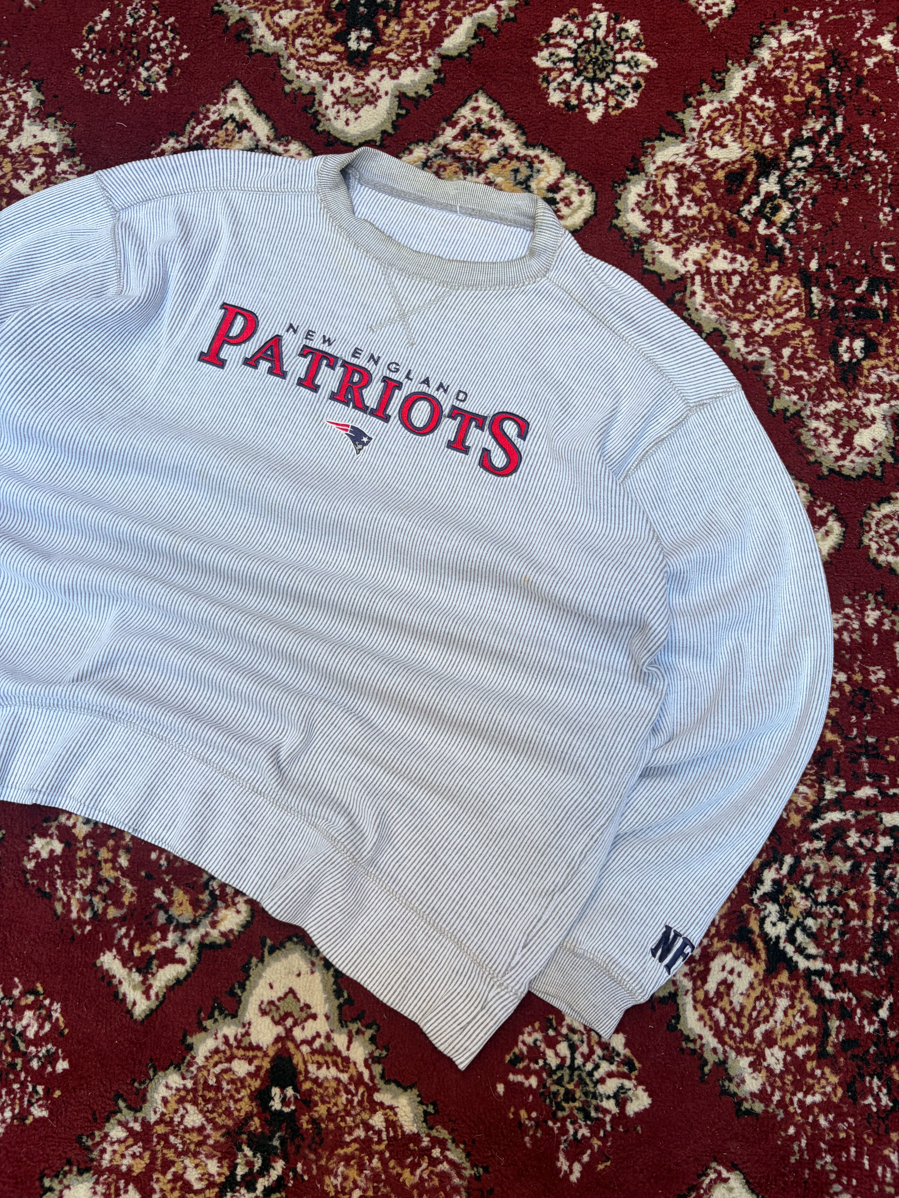 Vintage 90s New England Patriots NFL Embroidered Spellout Sweatshirt Size 2XL