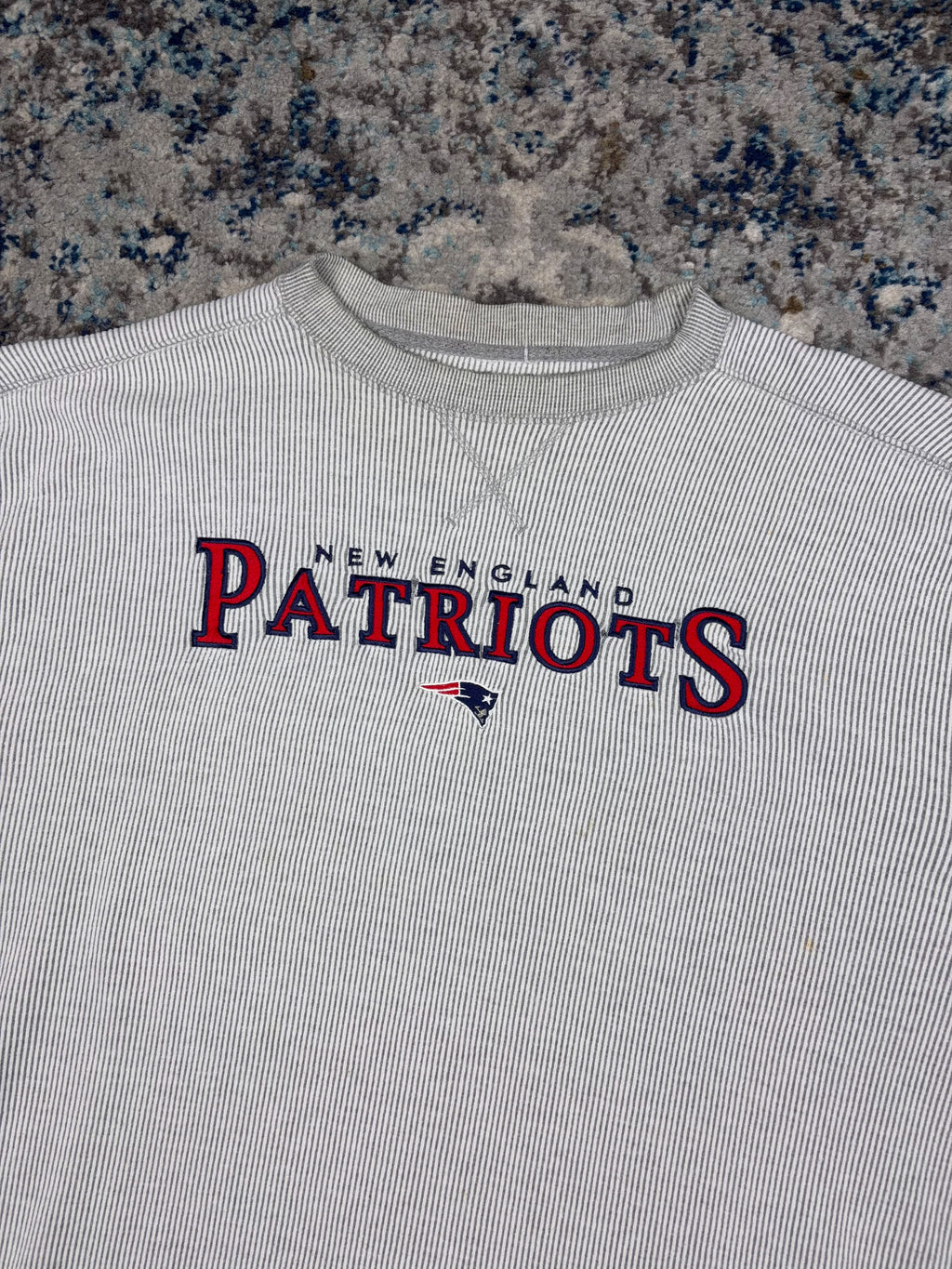 Vintage 90s New England Patriots NFL Embroidered Spellout Sweatshirt Size 2XL