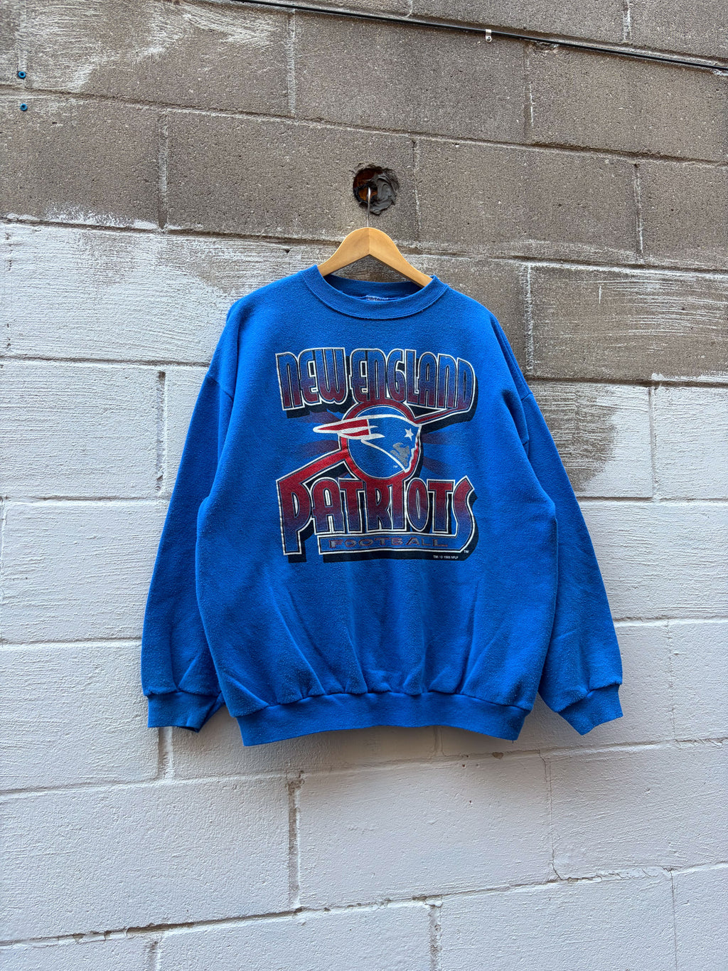 Vintage 1995 New England Patriots NFL Big Spellout Graphic Sweatshirt Size XL