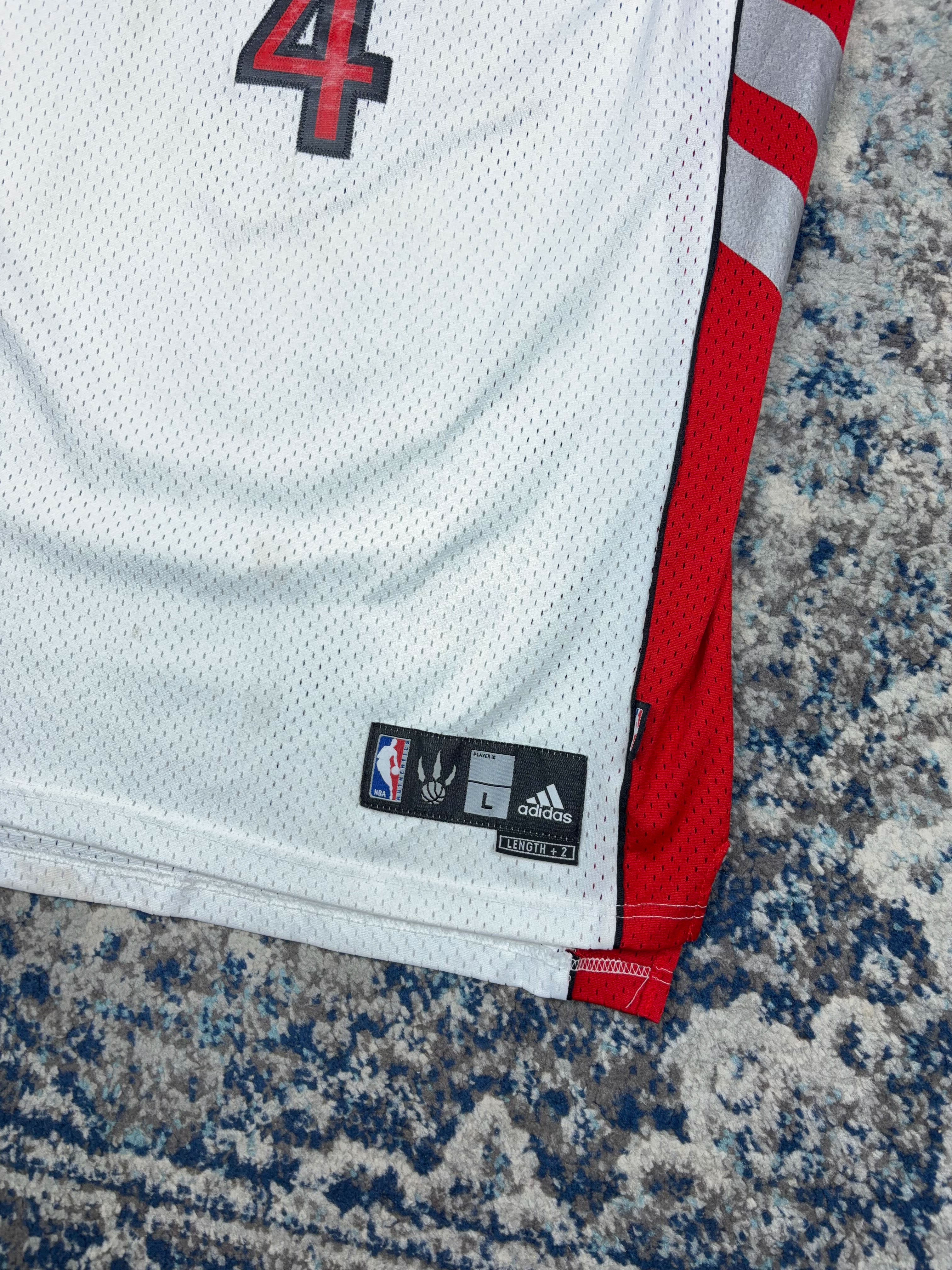 Vintage Chris Bosh #4 Toronto Raptors NBA Basketball Jersey Size Large