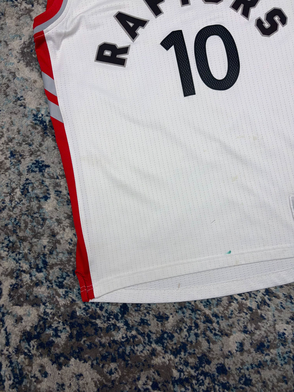 Vintage Demar DeRozan #10 Toronto Raptors NBA Basketball Jersey Size Small