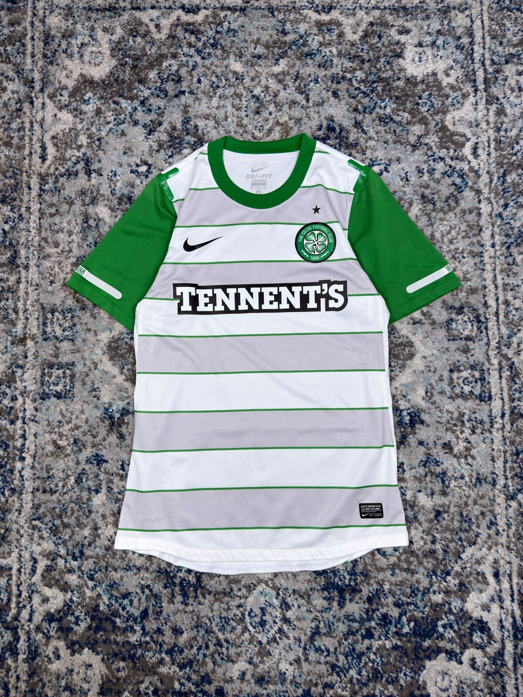 Vintage Tennent's Lager Celtic Football Club Nike Soccer Jersey Size Medium