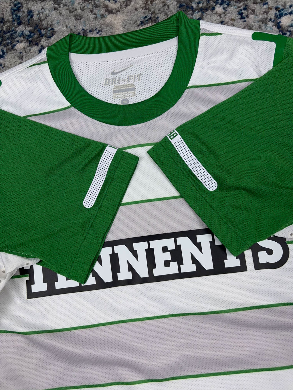 Vintage Tennent's Lager Celtic Football Club Nike Soccer Jersey Size Medium