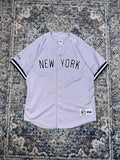 Vintage Derek Jeter #9 New York Yankees MLB Stitched Baseball Jersey Size Large