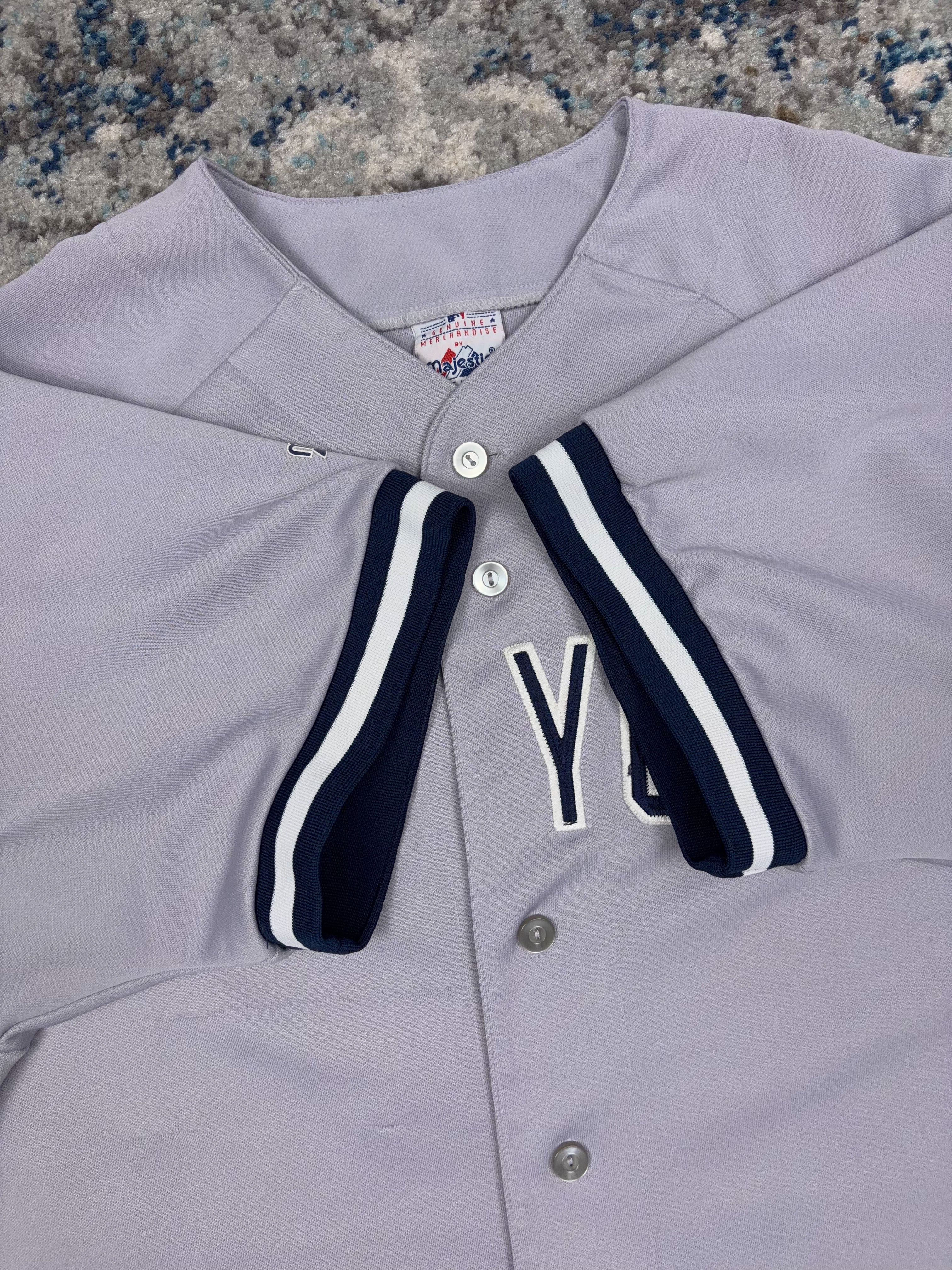 Vintage Derek Jeter #9 New York Yankees MLB Stitched Baseball Jersey Size Large