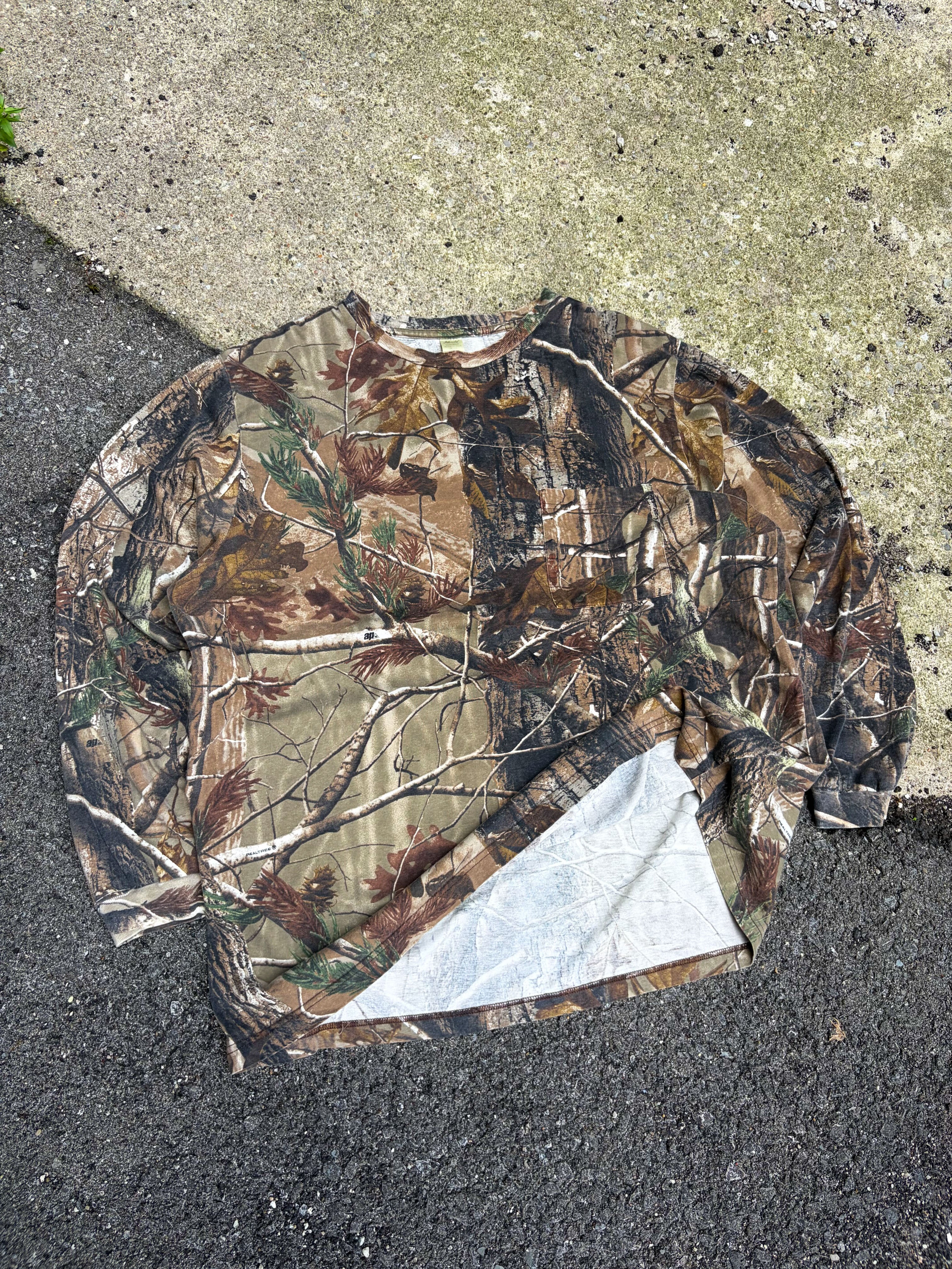 Vintage Liberty Realtree Camo Long Sleeve Hunting T-Shirt Size 2XL