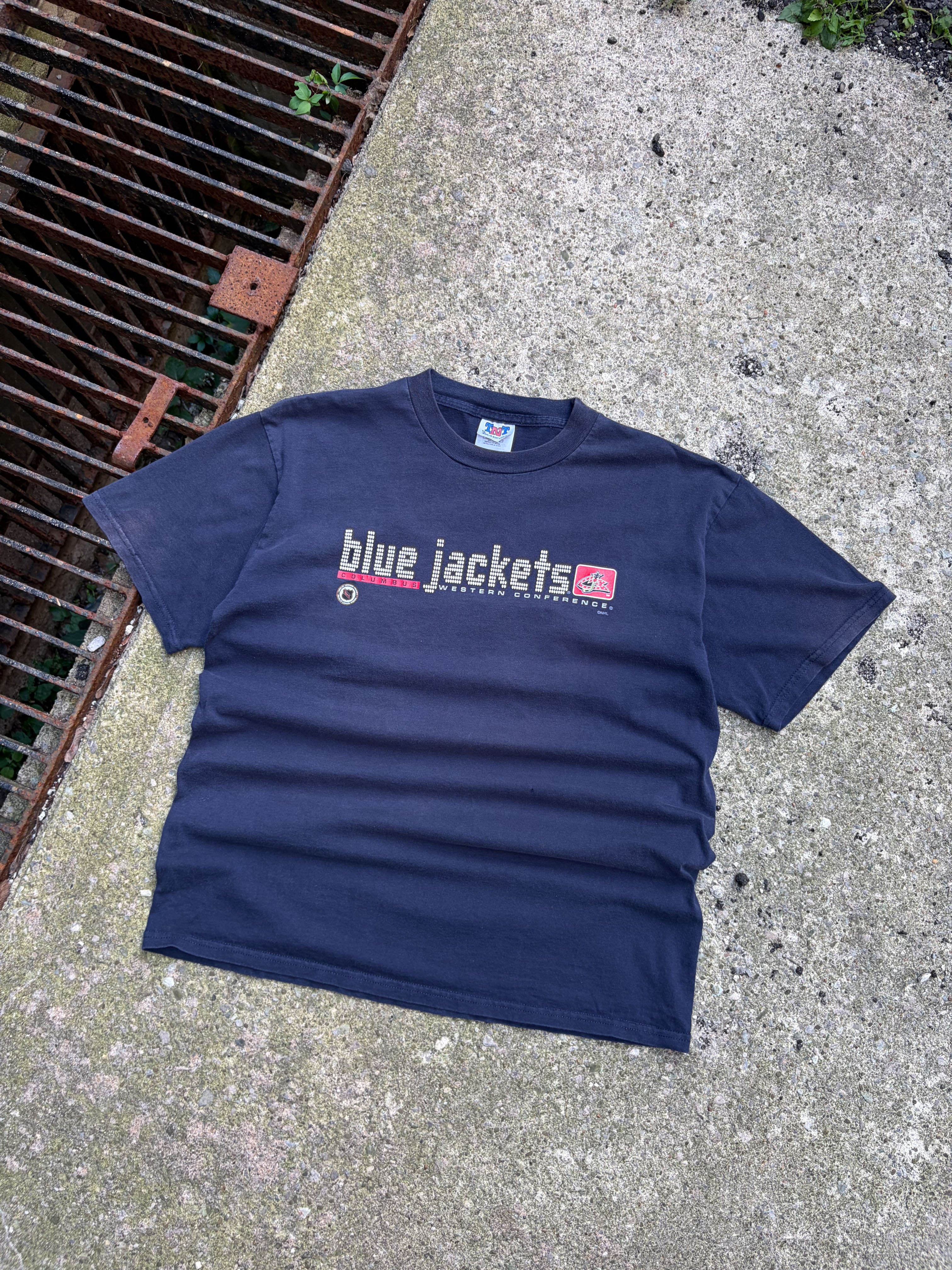 Vintage Columbus Blue Jackets NHL Spellout Logo Graphic T-Shirt Size Large