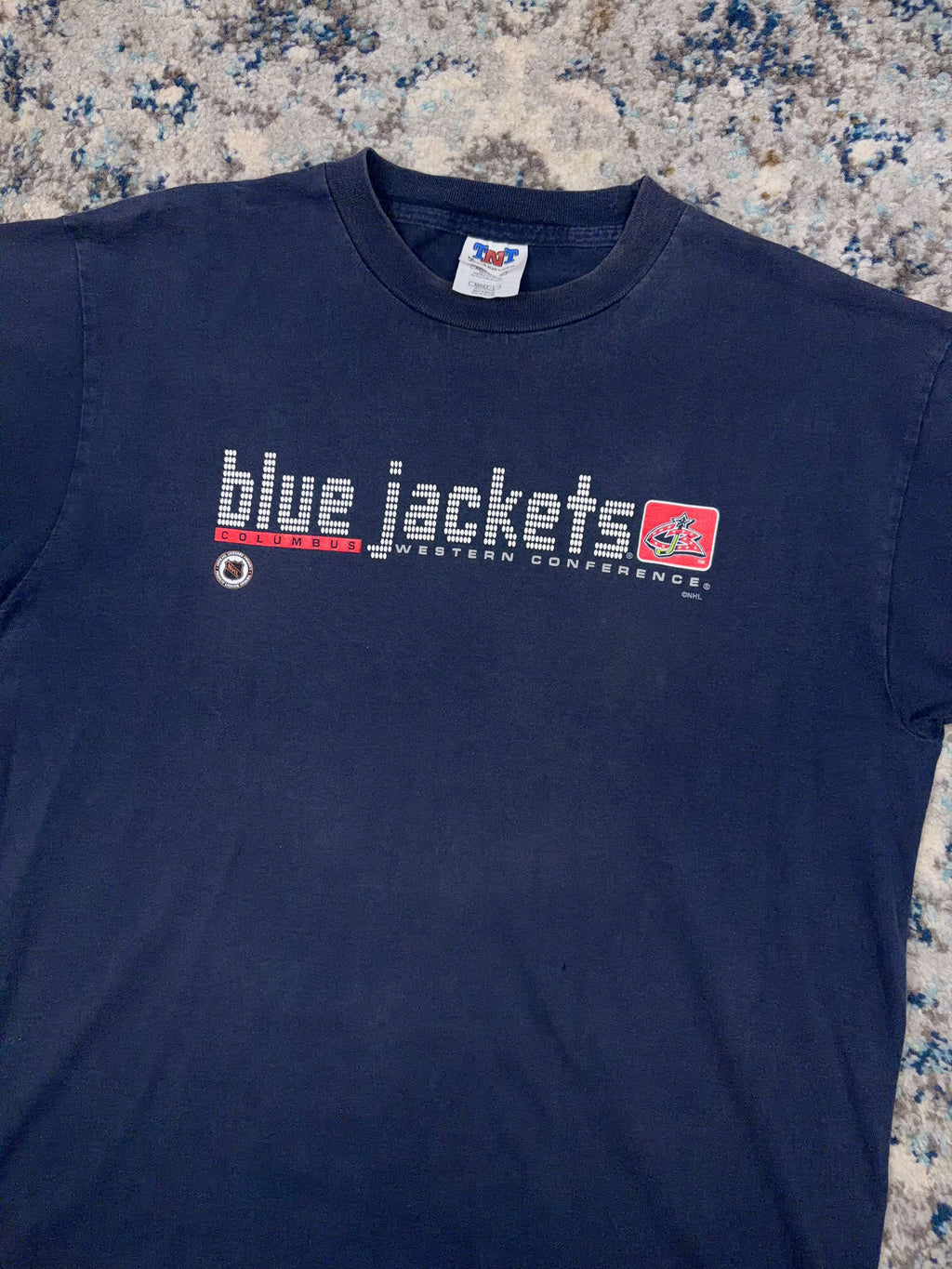 Vintage Columbus Blue Jackets NHL Spellout Logo Graphic T-Shirt Size Large