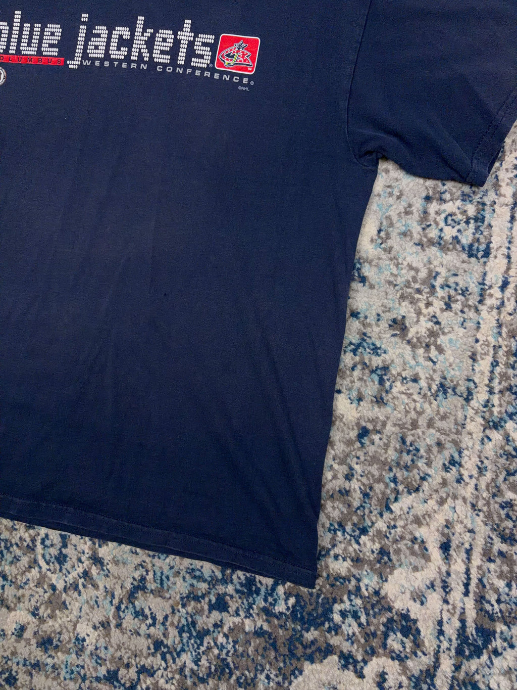 Vintage Columbus Blue Jackets NHL Spellout Logo Graphic T-Shirt Size Large