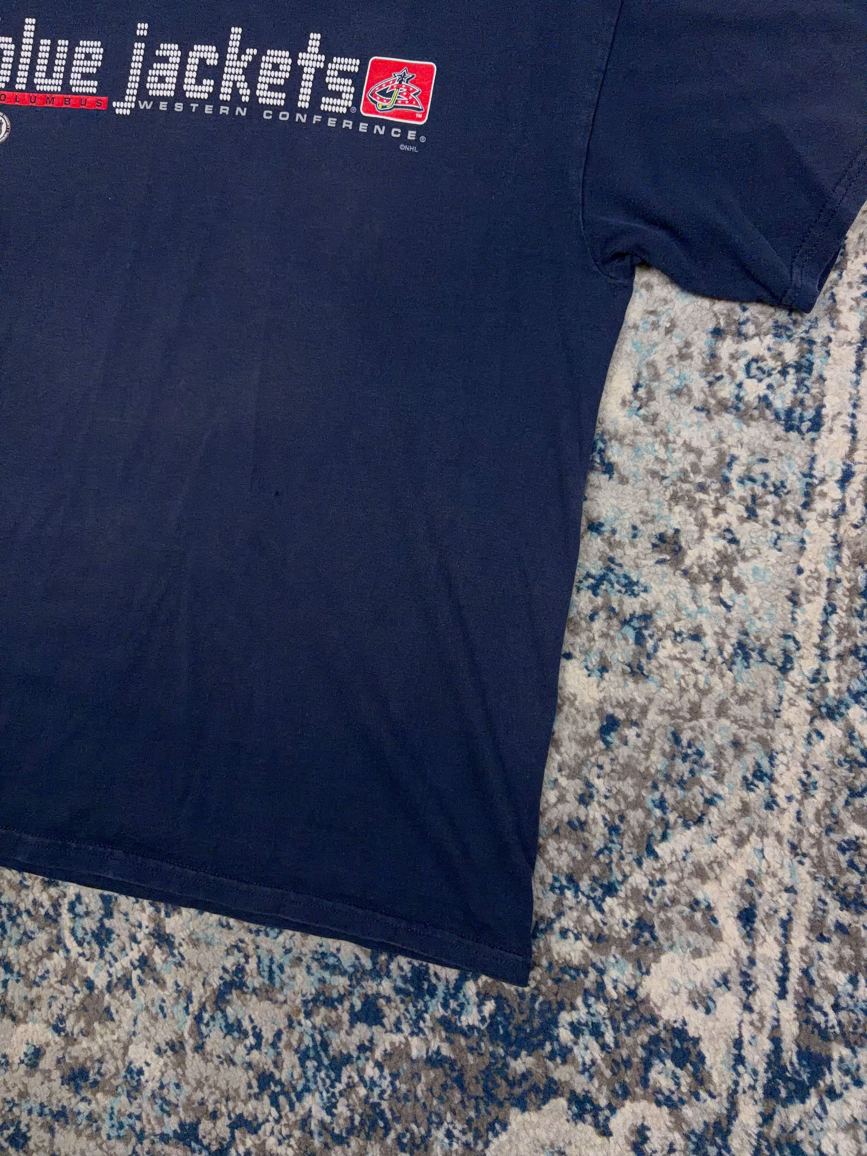 Vintage Columbus Blue Jackets NHL Spellout Logo Graphic T-Shirt Size Large