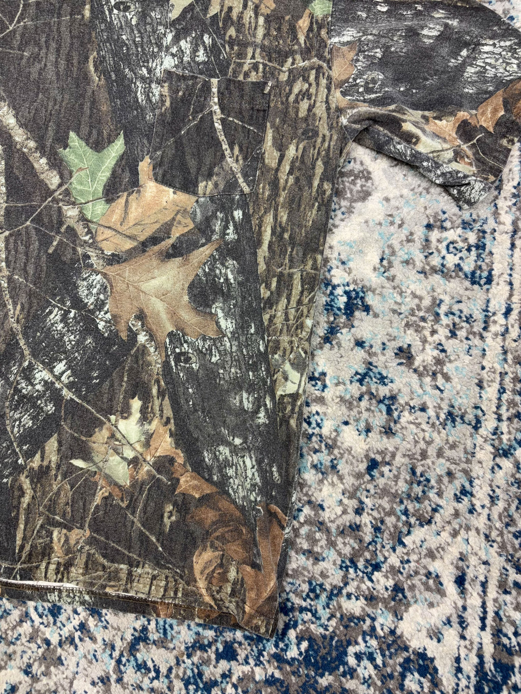 Vintage Jerseys Outdoors Mossy Oak Breakup Camo Hunting T-Shirt Size Medium