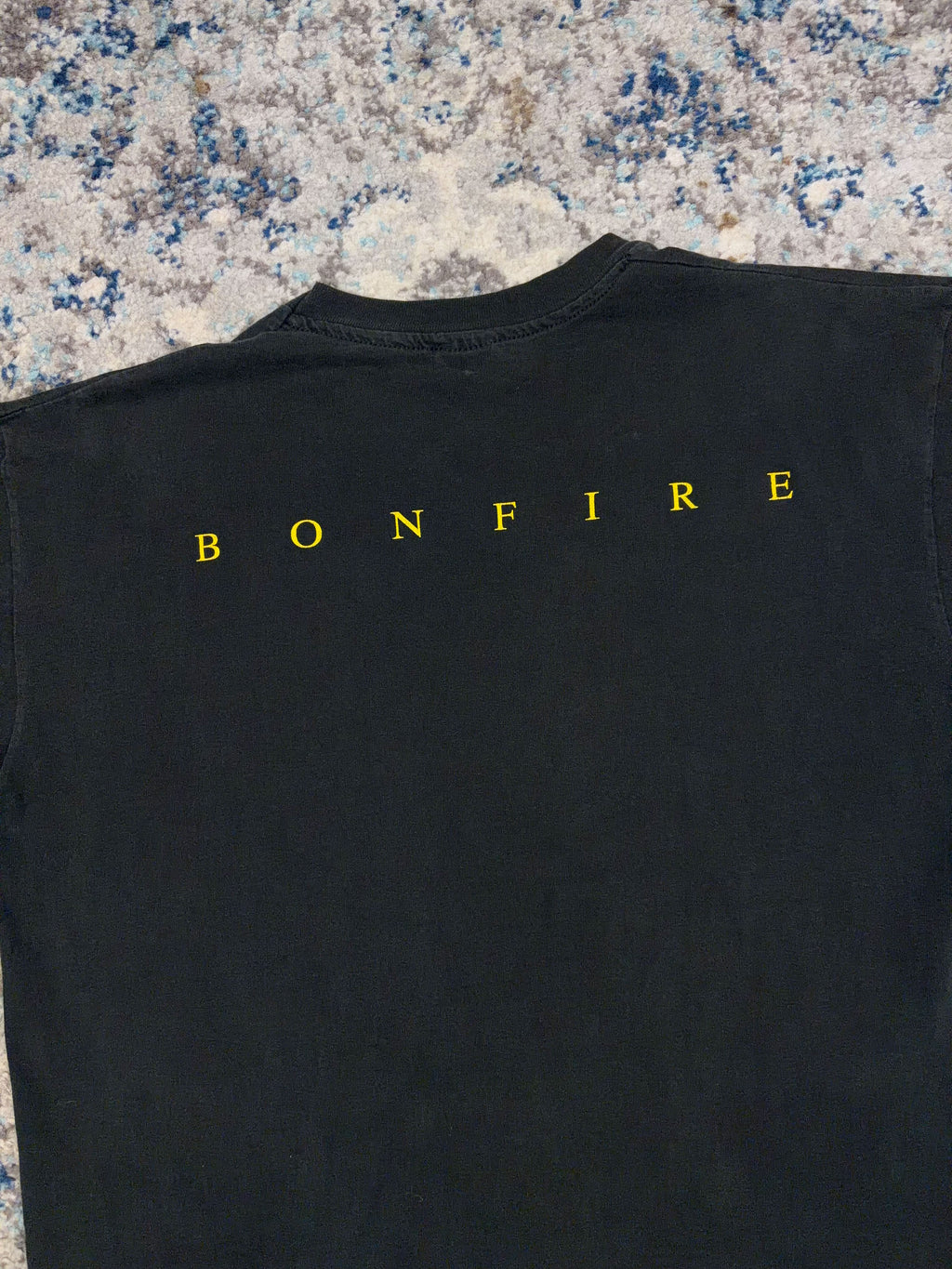 Vintage 1998 ACDC Bonfire Rock Music Logo Graphic T-Shirt Size XL