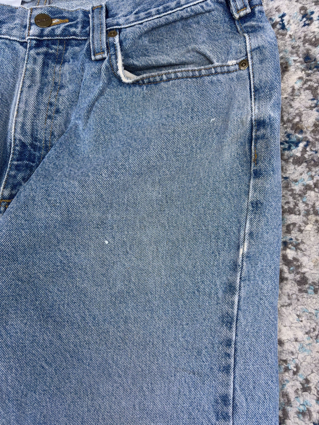 Vintage Carhartt Relaxed Fit Medium Wash Denim Workwear Pants Size 35