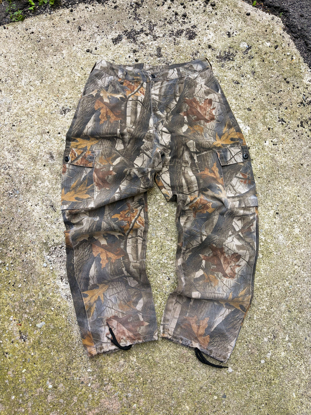 Vintage Realtree Hardwoods Camo Hunting Cargo Pants Size 34