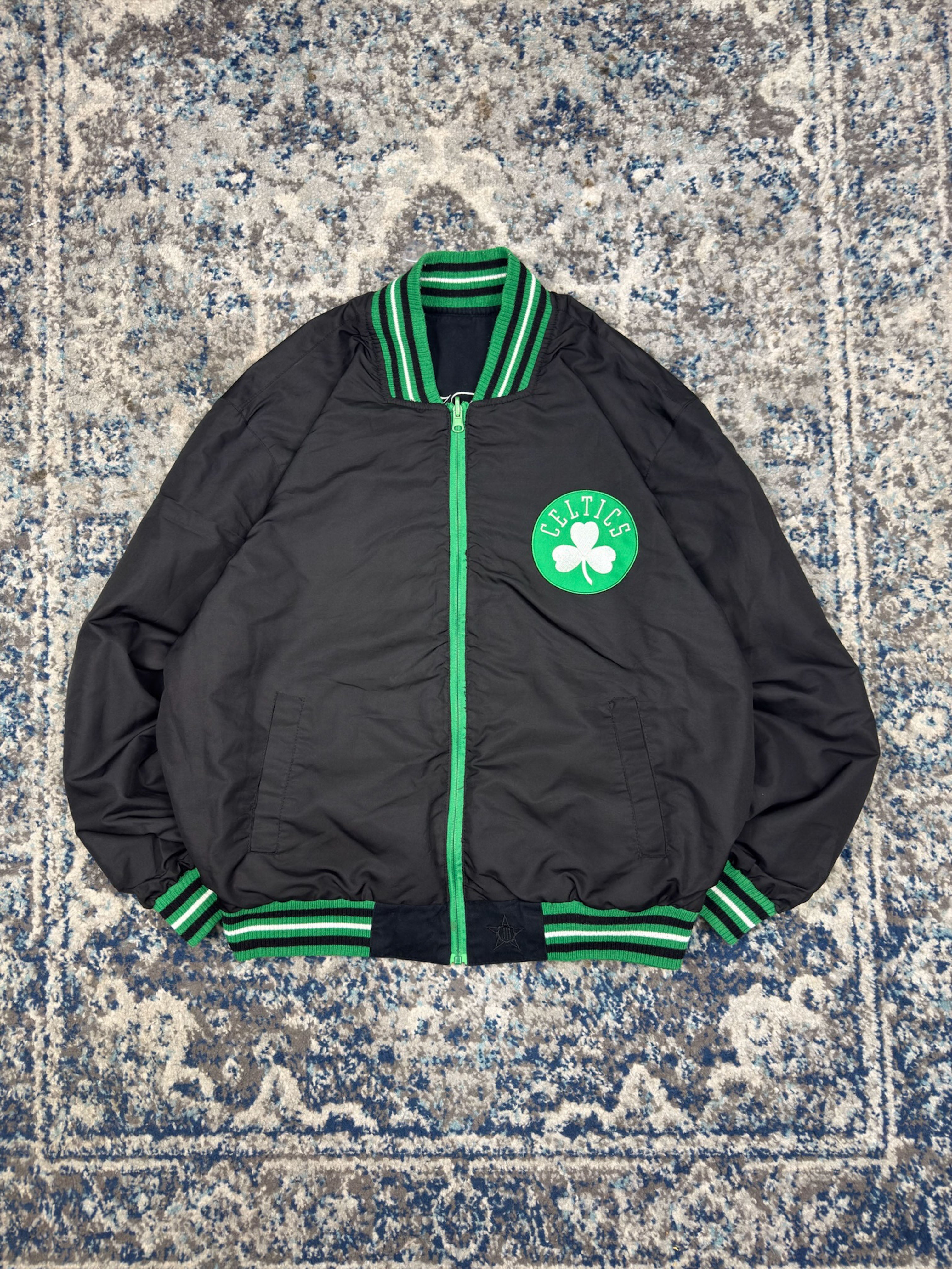 Boston Celtics NBA 17 Time Champions Embroidered Reversible Bomber Jacket Size Large