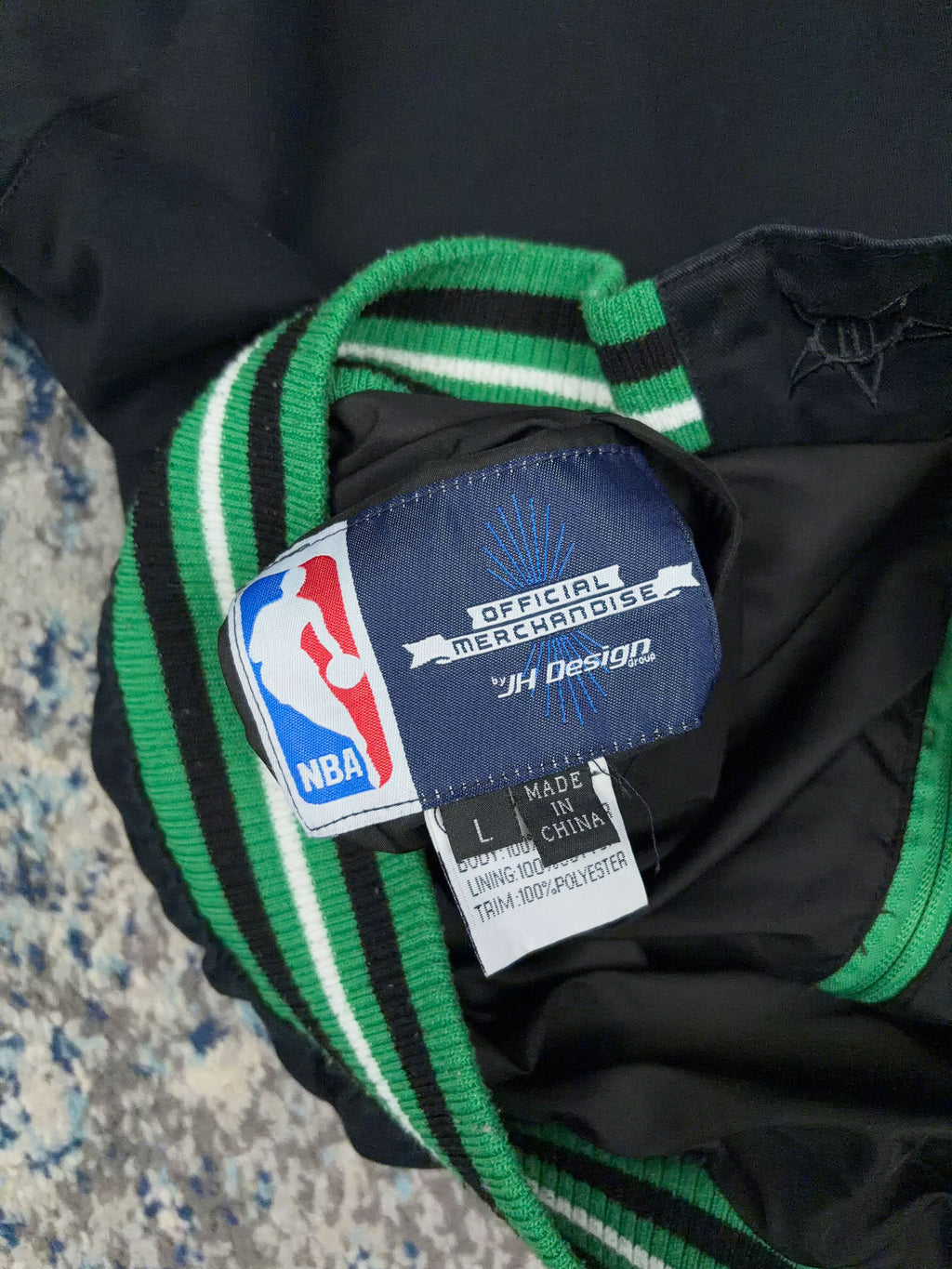 Boston Celtics NBA 17 Time Champions Embroidered Reversible Bomber Jacket Size Large