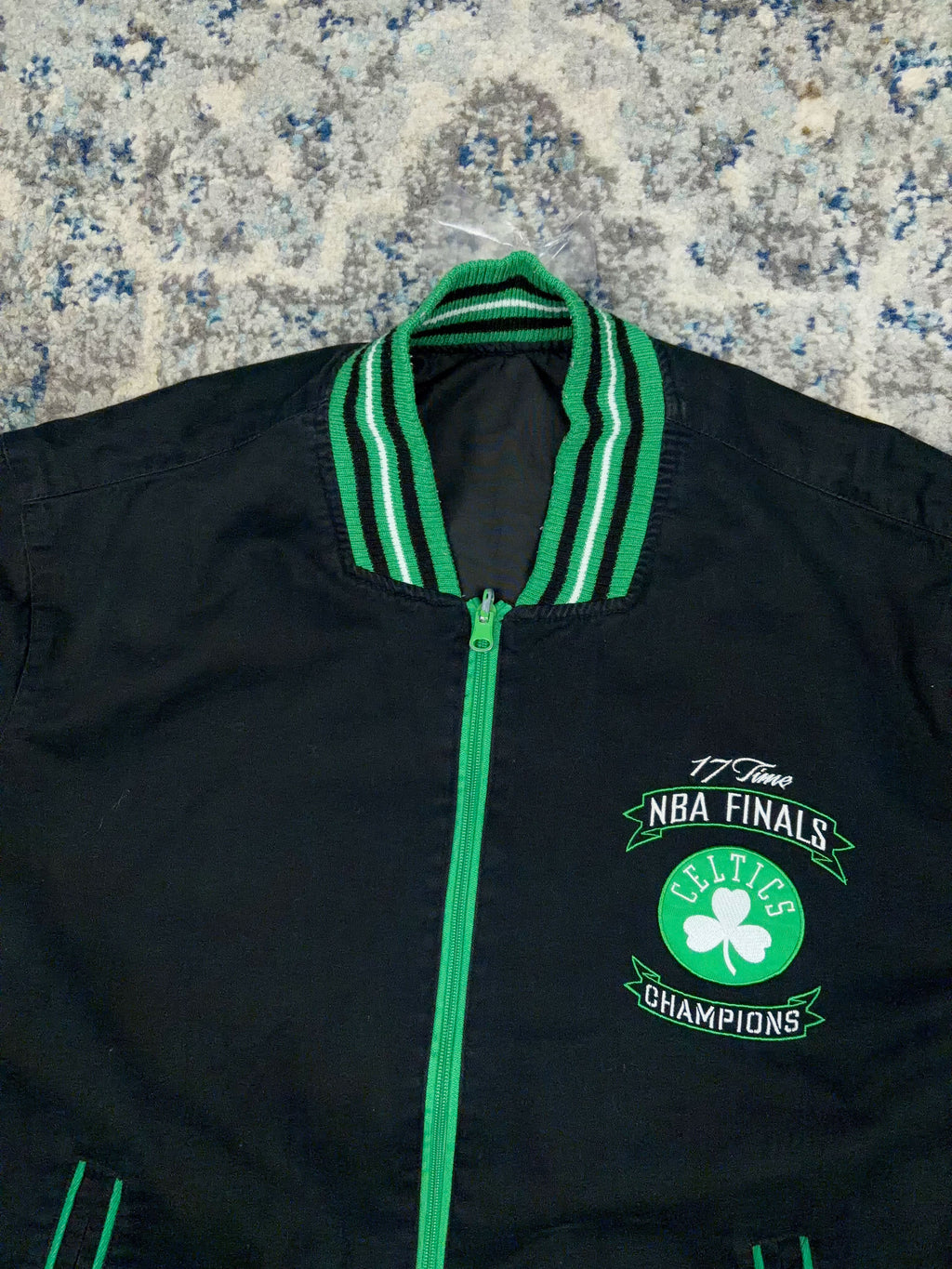 Boston Celtics NBA 17 Time Champions Embroidered Reversible Bomber Jacket Size Large