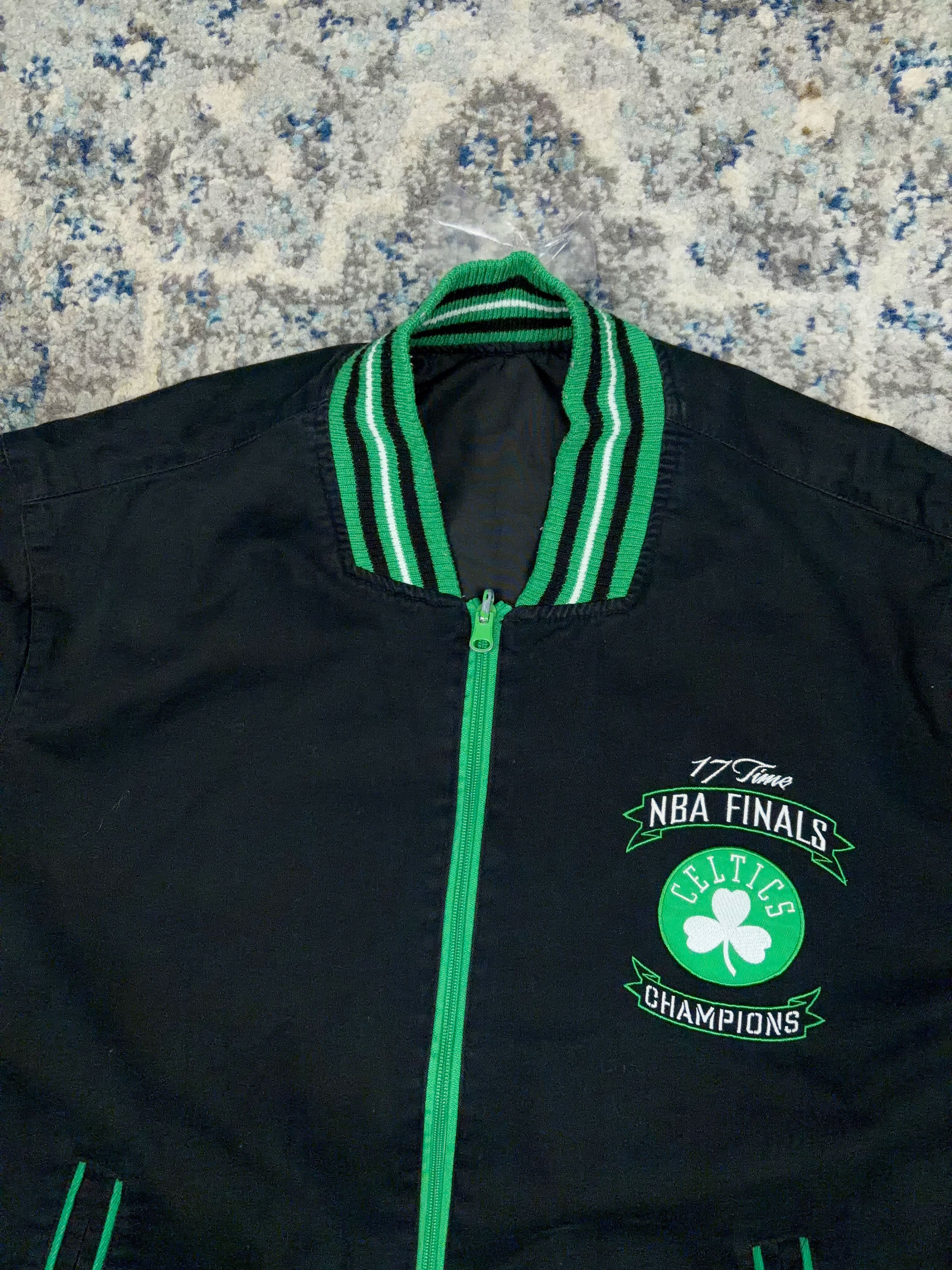 Boston Celtics NBA 17 Time Champions Embroidered Reversible Bomber Jacket Size Large