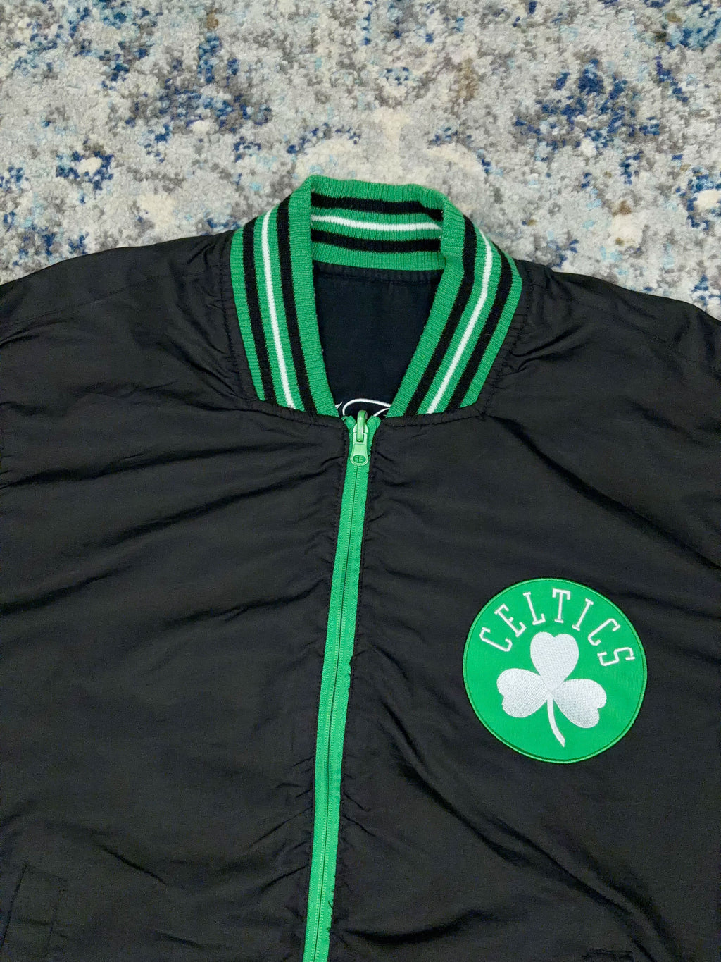 Boston Celtics NBA 17 Time Champions Embroidered Reversible Bomber Jacket Size Large