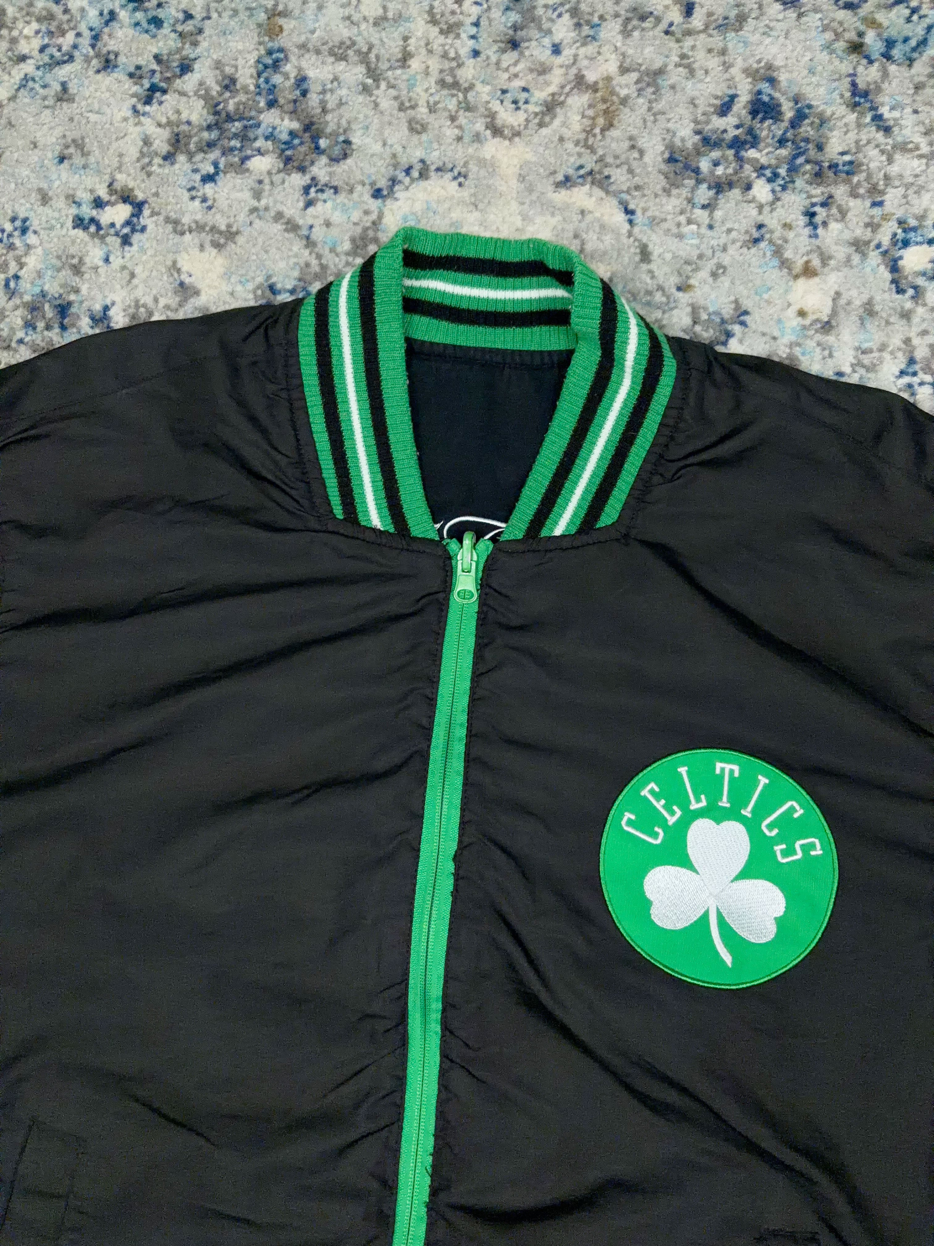 Boston Celtics NBA 17 Time Champions Embroidered Reversible Bomber Jacket Size Large