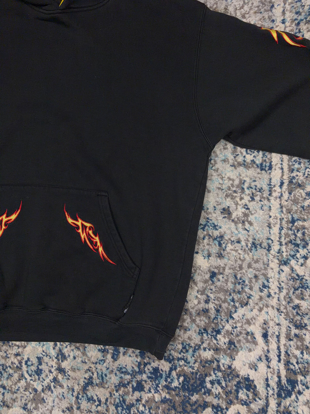 Vintage Y2K Silver Point Embroidered Tribal Hooded Sweatshirt Size XL