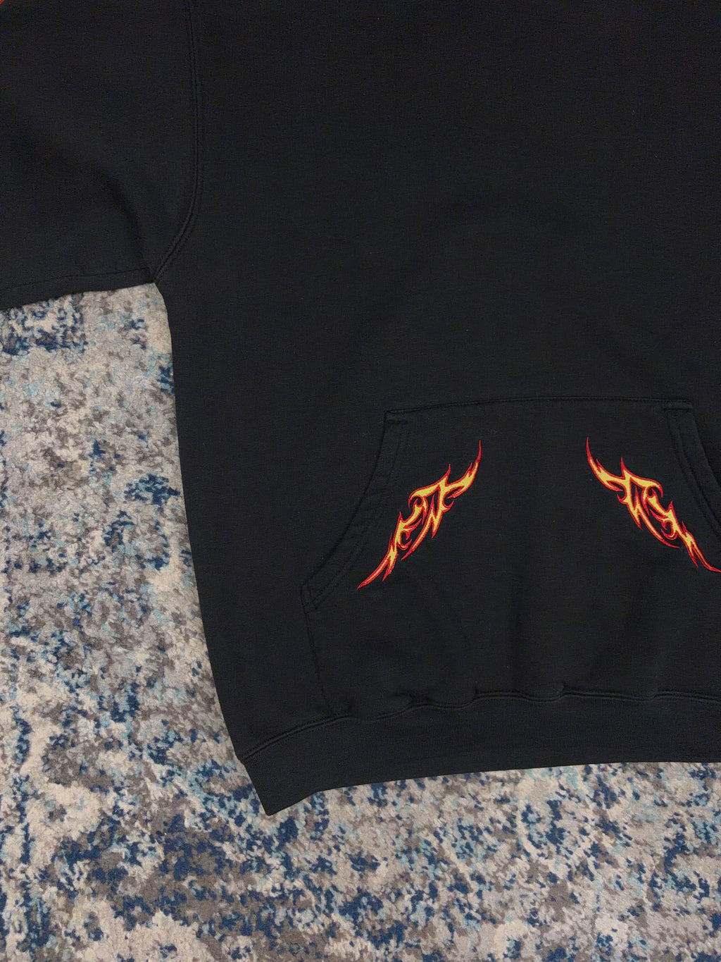 Vintage Y2K Silver Point Embroidered Tribal Hooded Sweatshirt Size XL
