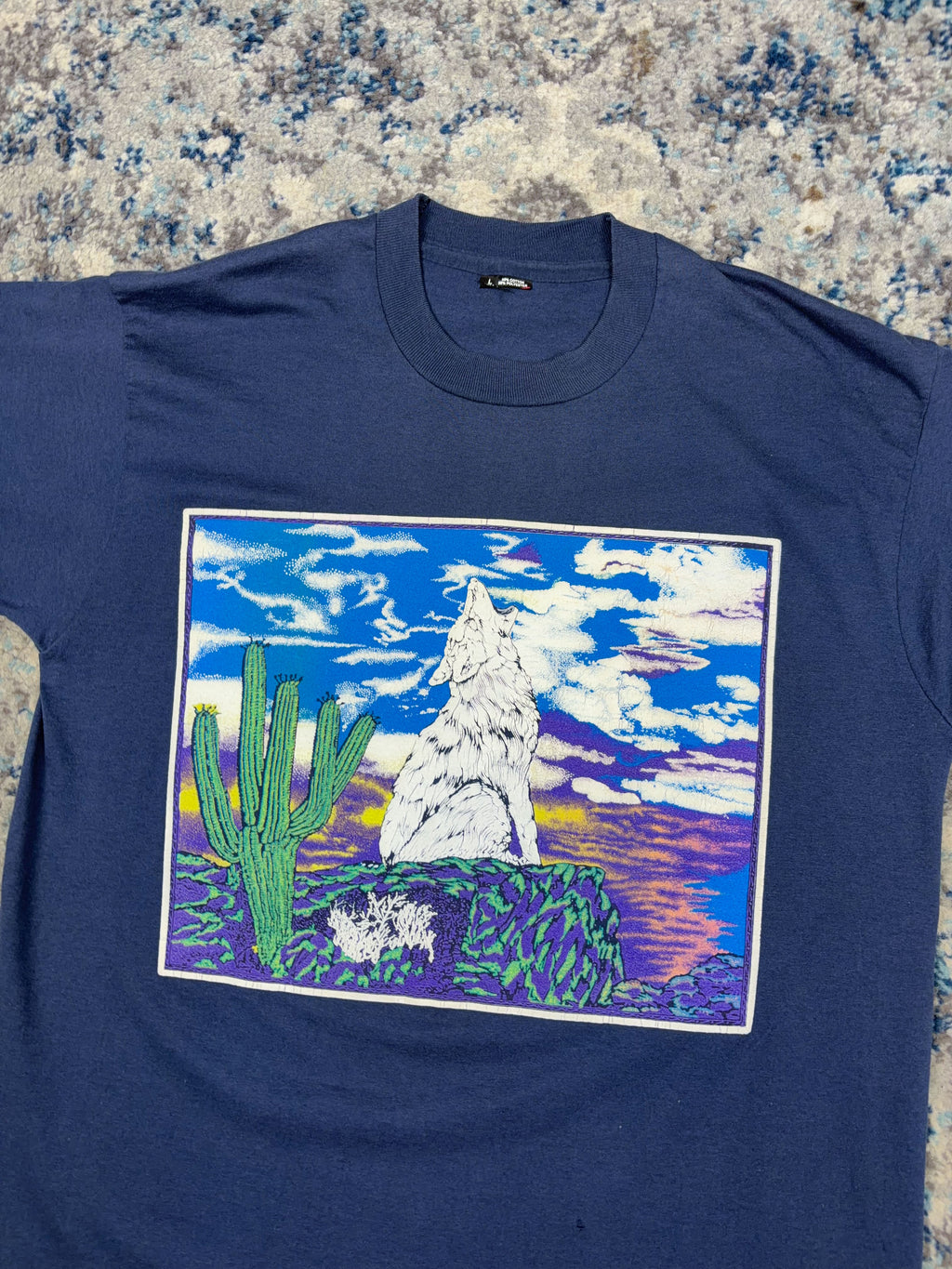 Vintage 90s Desert Wolf Landscape Nature Graphic T-Shirt Size Large