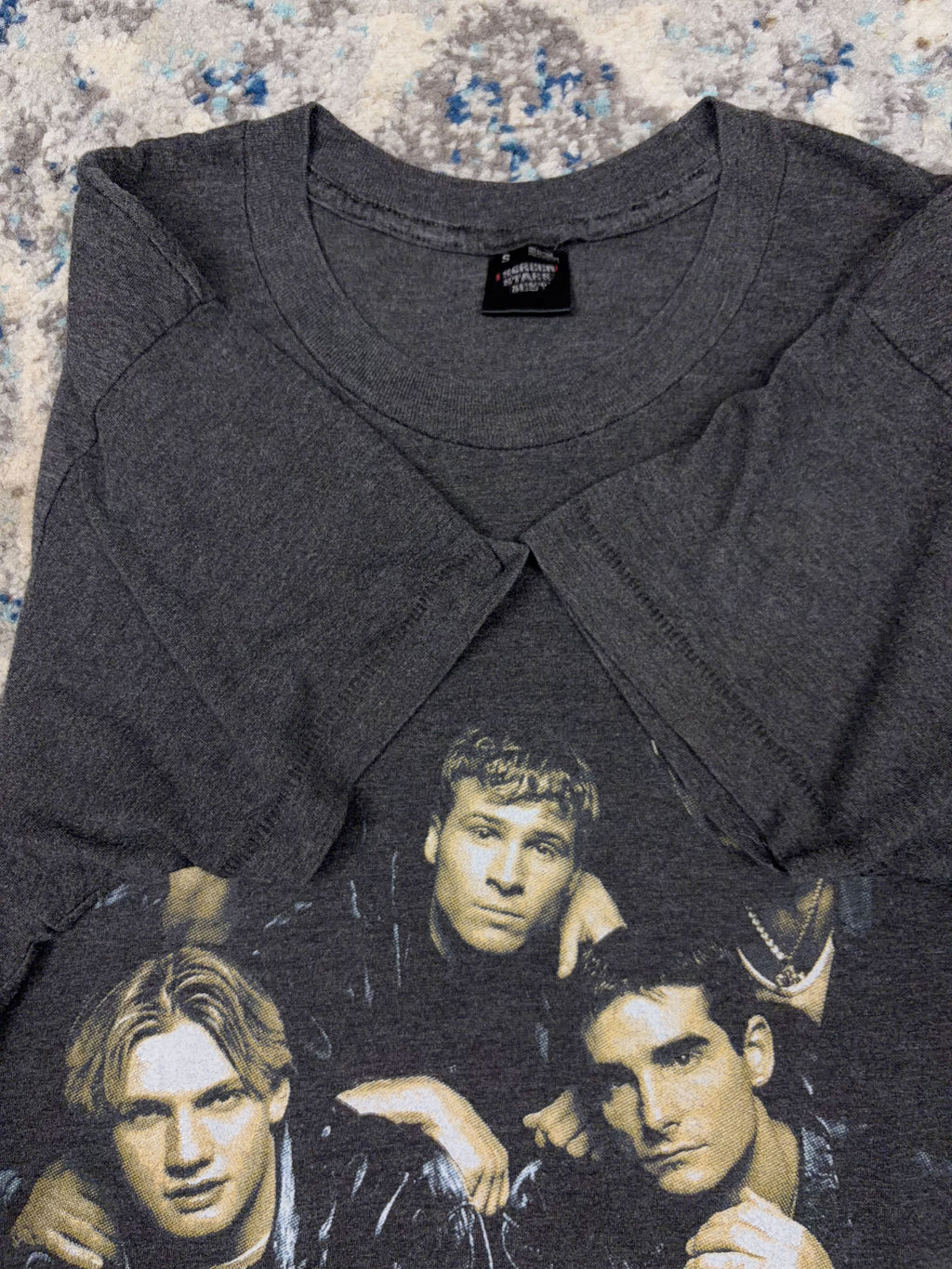 Vintage 1998 Backstreet Boys Pop Music Roster Tour Graphic T-Shirt Size Small