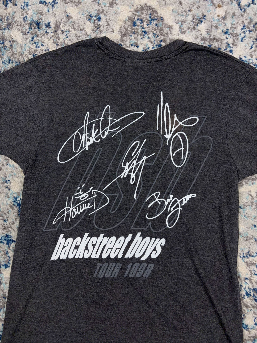 Vintage 1998 Backstreet Boys Pop Music Roster Tour Graphic T-Shirt Size Small